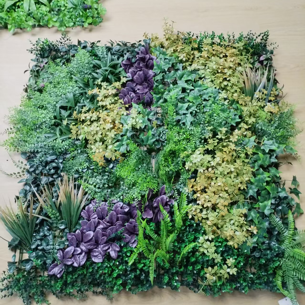 Artificial plant wall landscaping and decoration, artificial turf artificial flower wall, company shopping mall image wall, background partition, green plant wall, foreign trade export artificial plant wall grass, indoor and outdoor green plant landscape wall, shopping mall wall artificial green plant decoration Item Picture