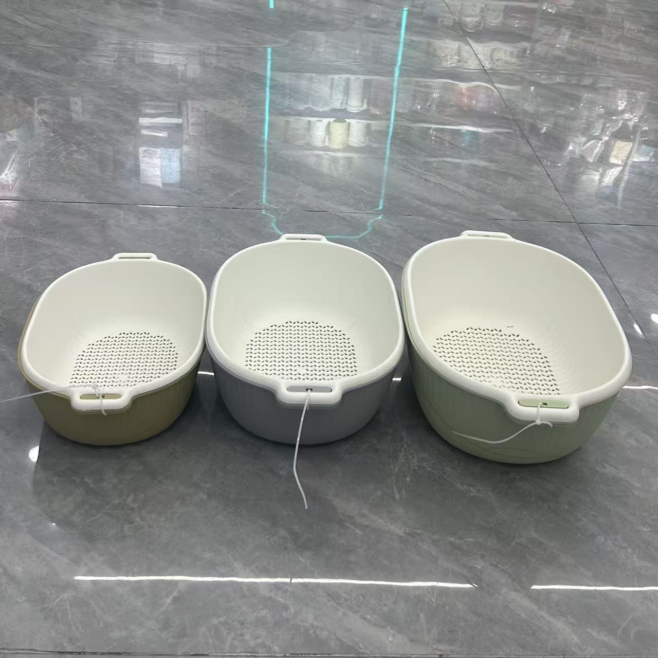 Zhenxing Double-layer draining basket, kitchen storage basket, water filter basket, fruit basket, multi-functional double-layer draining basket available in three sizes: small, medium and large. The multi-functional draining basket can be used for washing rice and vegetables details Picture