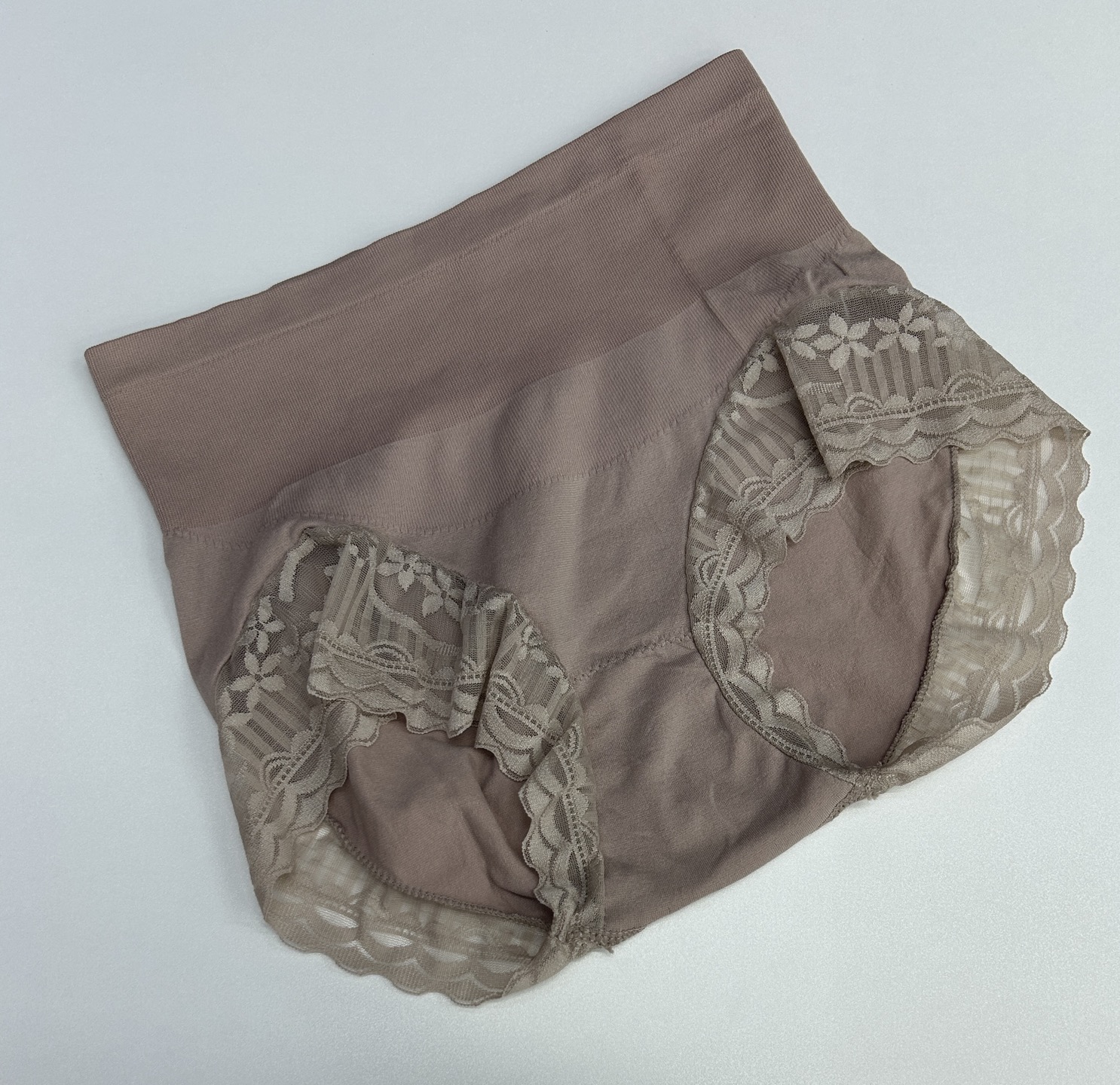 1405# For export to the Middle East and Africa, in-stock off-the-shoulder tights for women. High-waisted and hip-lifting tights with no visible marks. Women's three-corner tights with lace edges, sexy and comfortable QNI Application Scenario