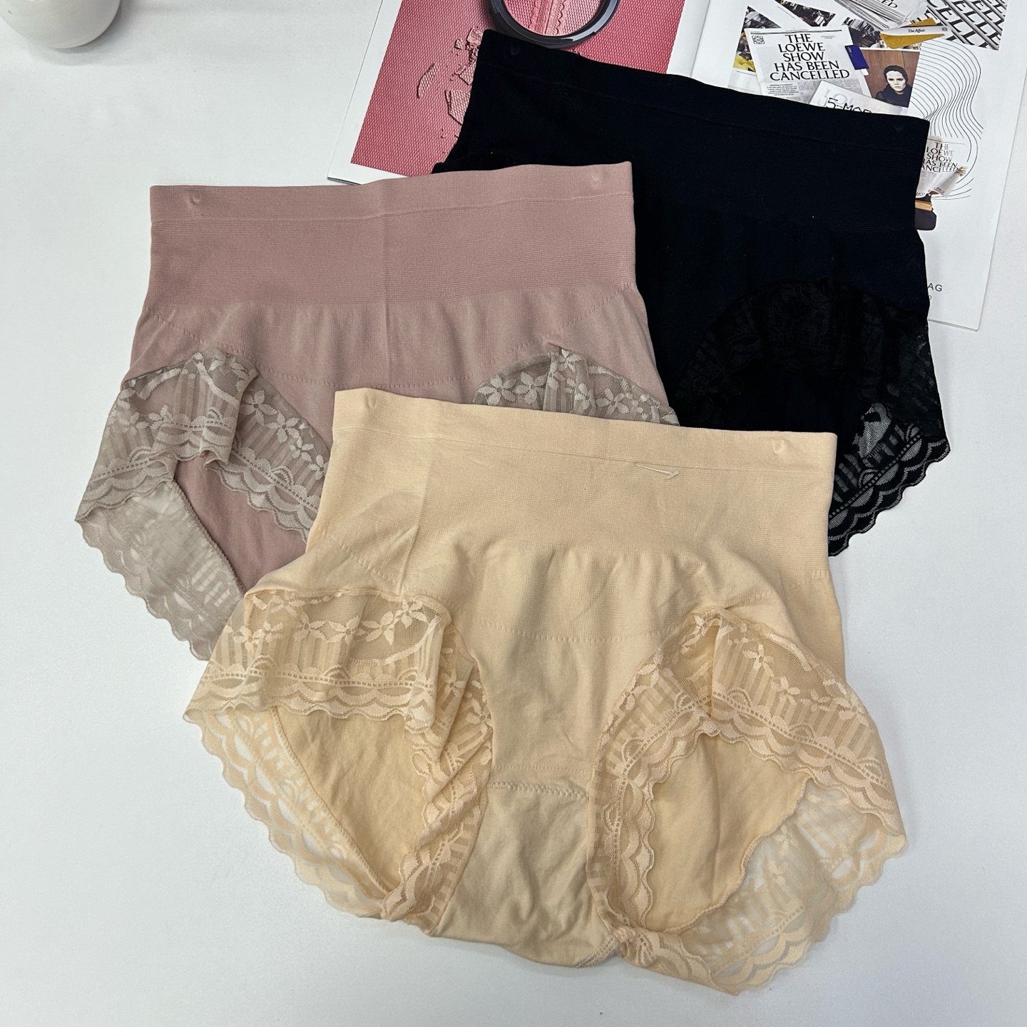 1405# For export to the Middle East and Africa, in-stock off-the-shoulder tights for women. High-waisted and hip-lifting tights with no visible marks. Women's three-corner tights with lace edges, sexy and comfortable QNI Item Picture