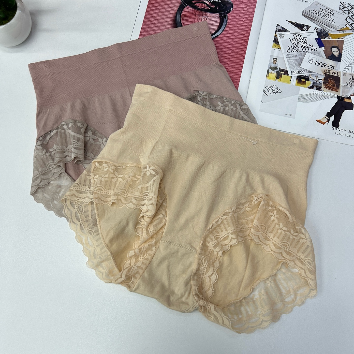 1405# For export to the Middle East and Africa, in-stock off-the-shoulder tights for women. High-waisted and hip-lifting tights with no visible marks. Women's three-corner tights with lace edges, sexy and comfortable QNI details Picture