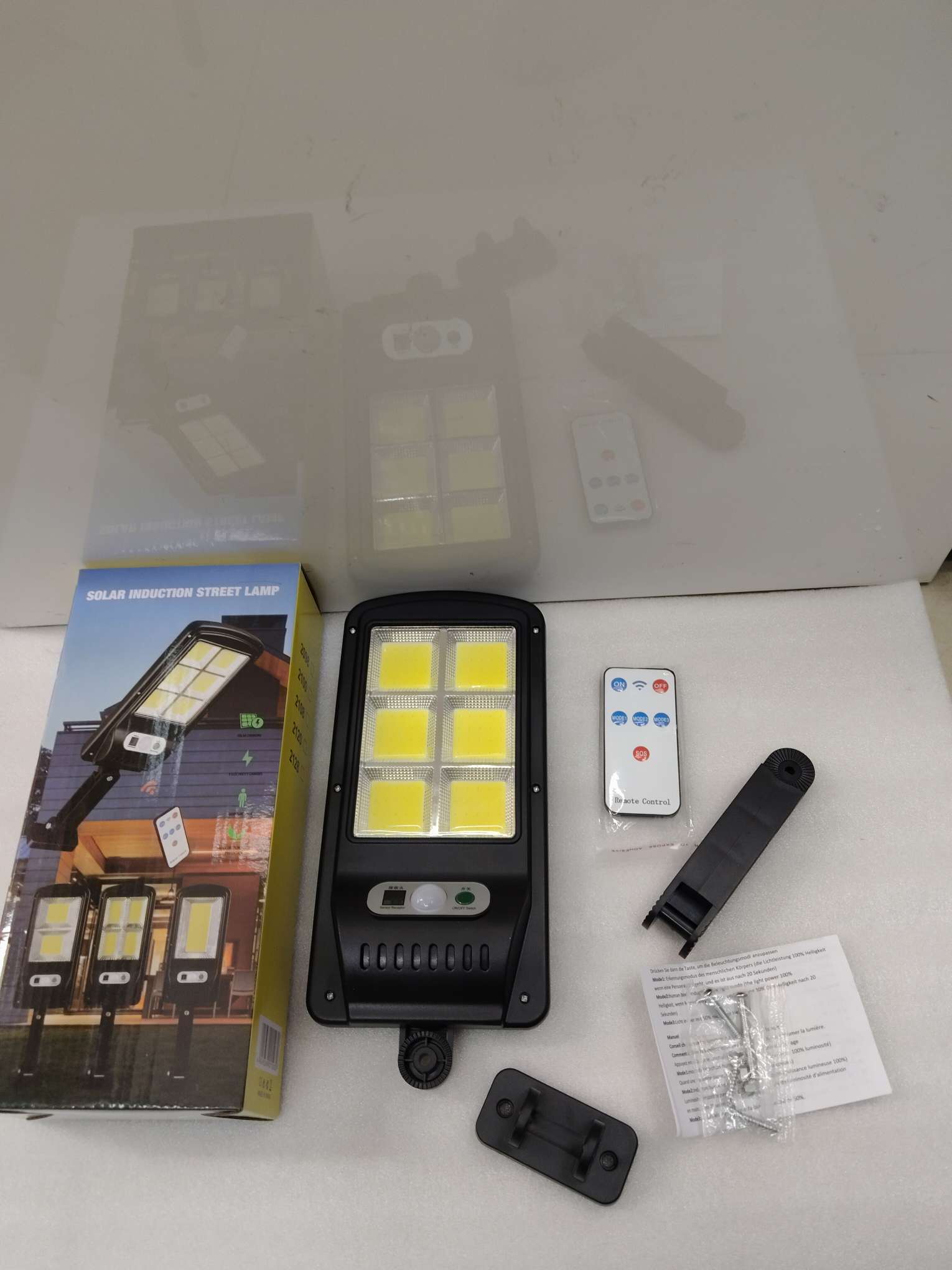 6C0B太阳能庭院灯