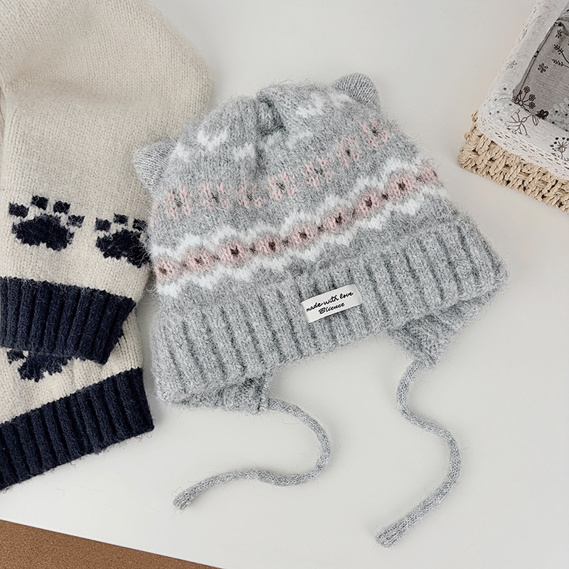Cute cat-ear woolen hat, Fair Island style winter fleece warm hat, women's face-showing small bun hat, knitted hat Specification image