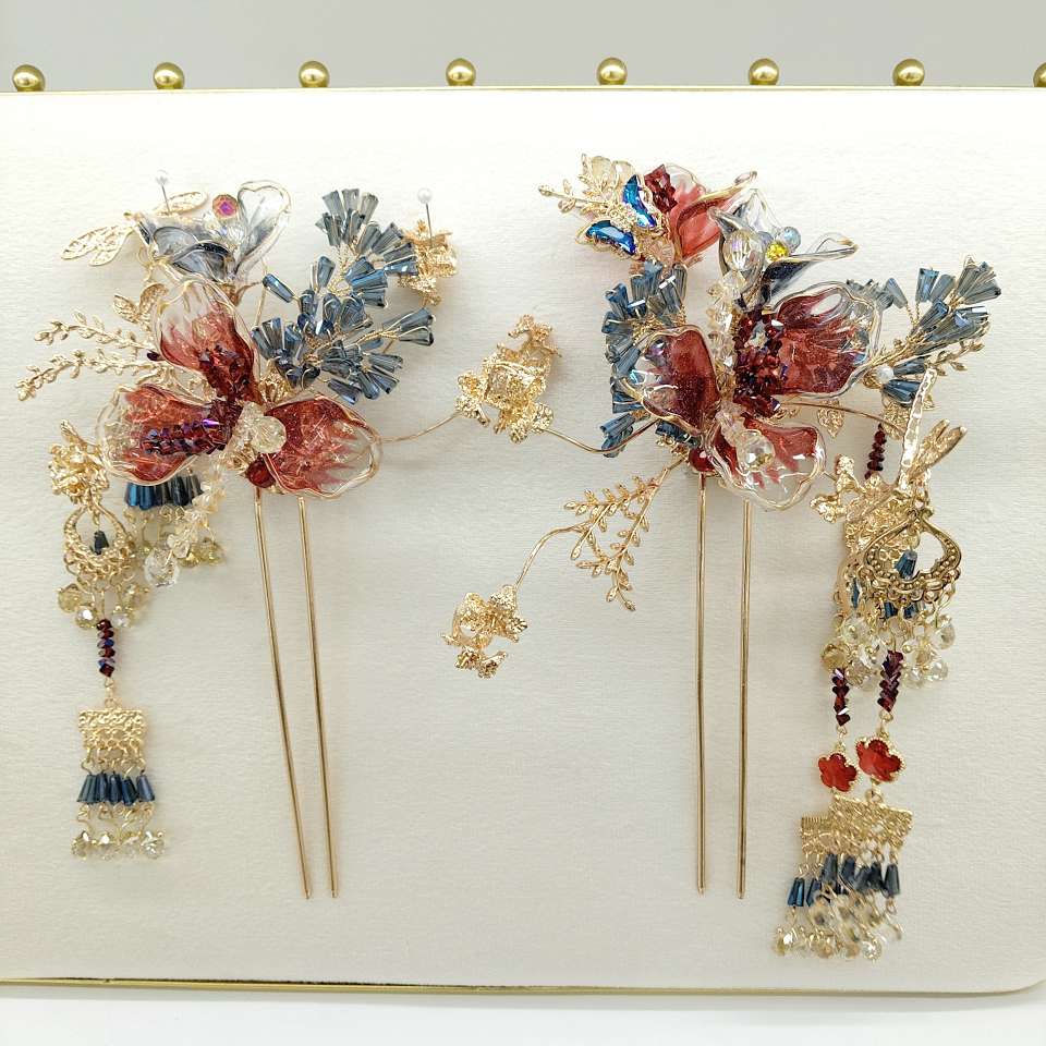 Conjunto de palillos para el cabello de seda de la industria pesada, conjunto de palillos rojo cristal azul tibetano elegante rojo y azul combinado con el color del viento nacional conjunto de siete piezas details Picture