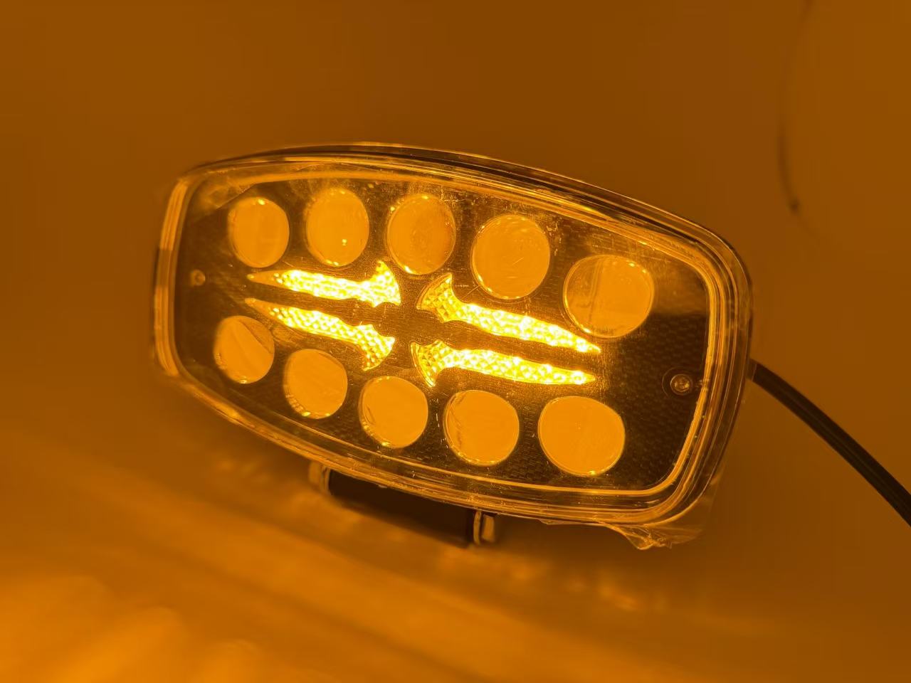 New 6-inch yellow and white dual-color led off-road motorcycle spotlights with flashing Ouka, equipped with 60w headlights details Picture