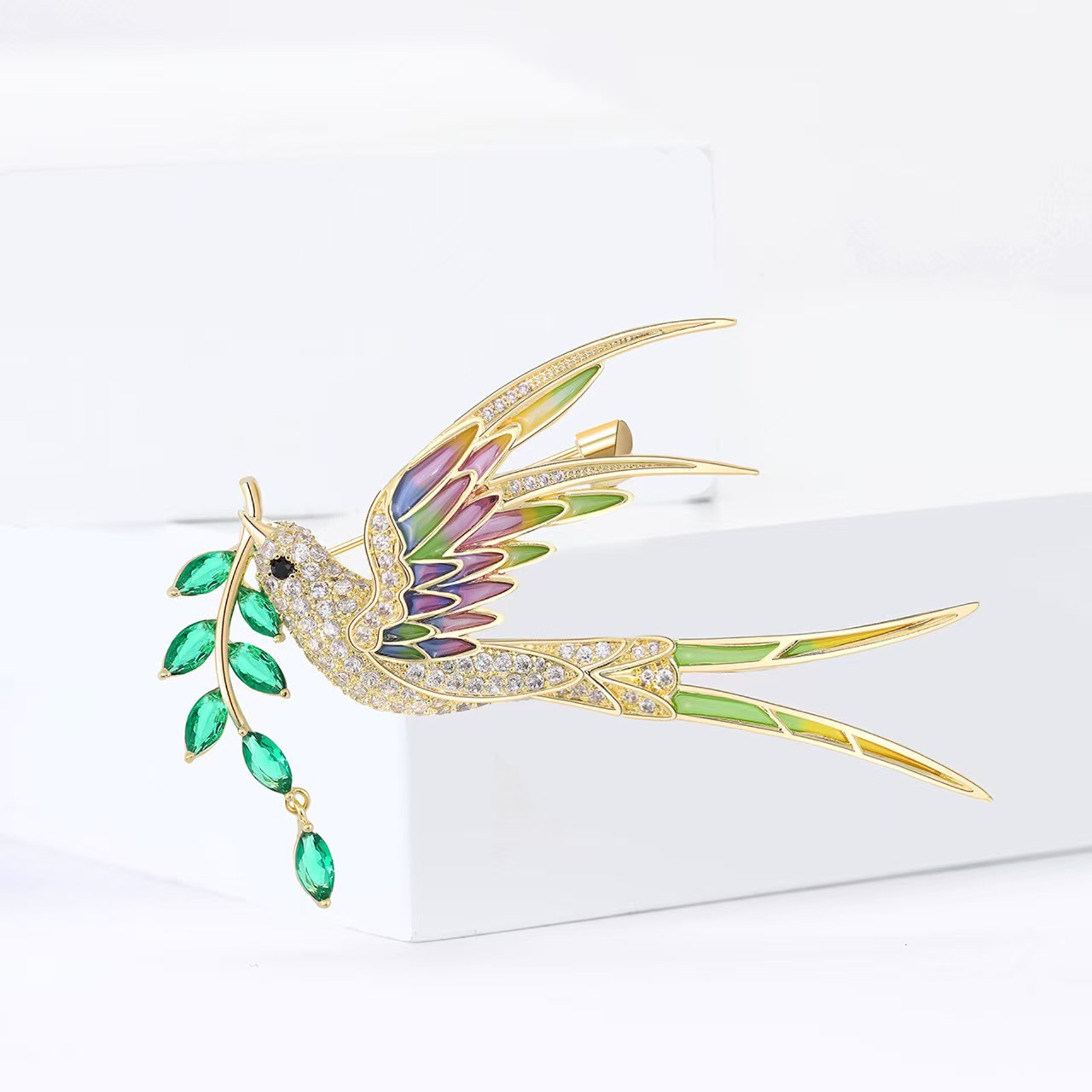 New creative micro-inlaid copper zircon swallow holding willow branch brooch, high-end women's dress corsage accessory pin Application Scenario