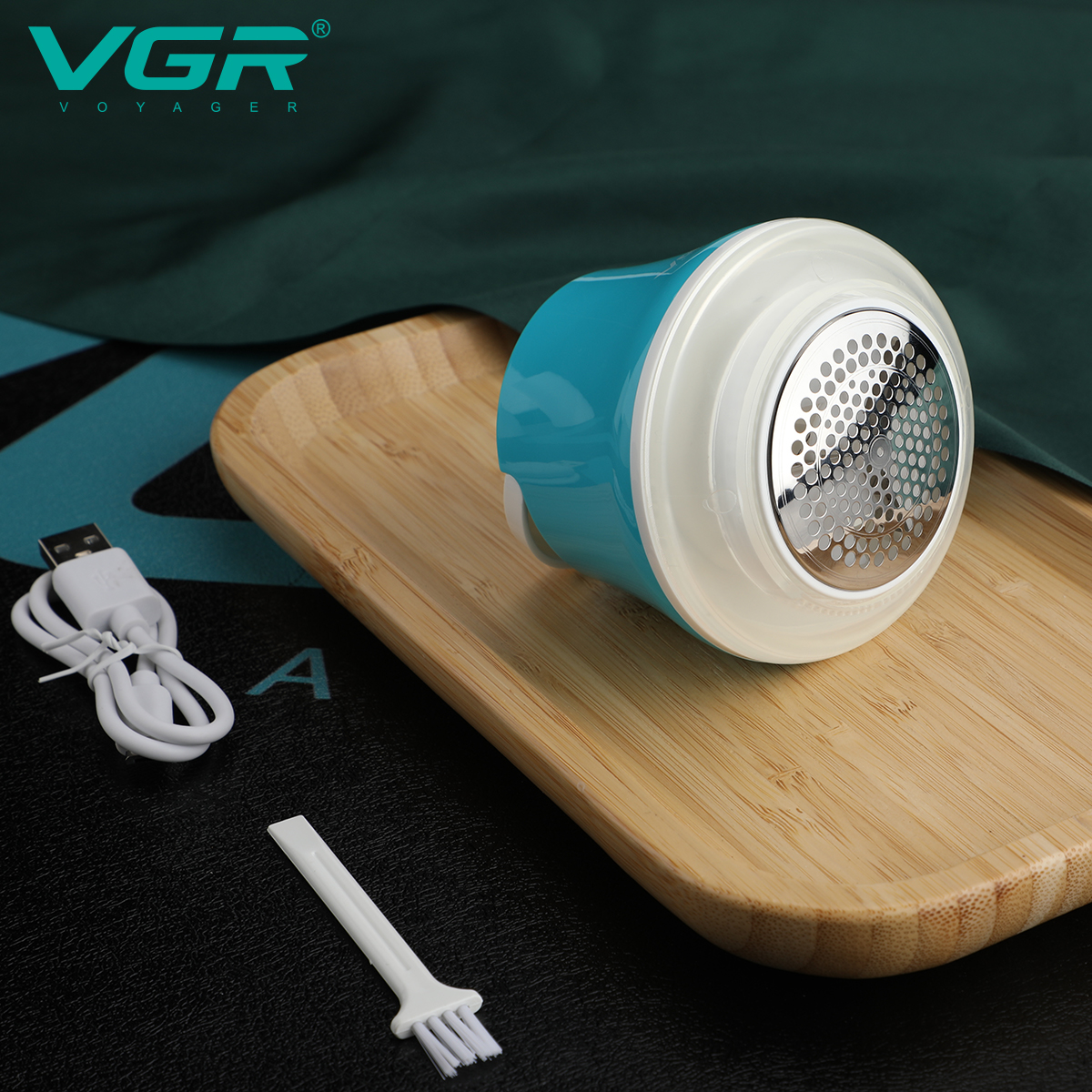 VGR810 New portable household clothing hair remover, high-power USB charging hairball trimmer Item Picture