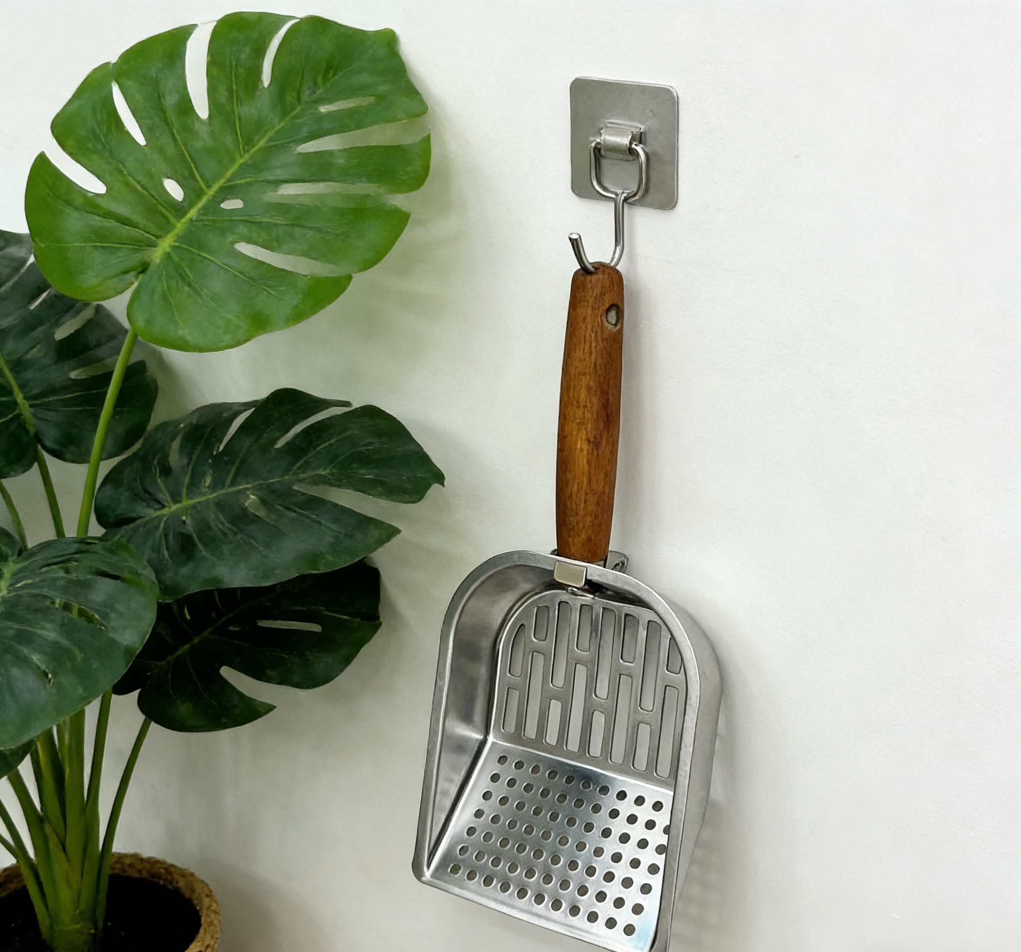 耐用不锈钢圆孔猫砂铲实木防滑手柄大孔径镂空设计猫咪铲屎神器清洁铲