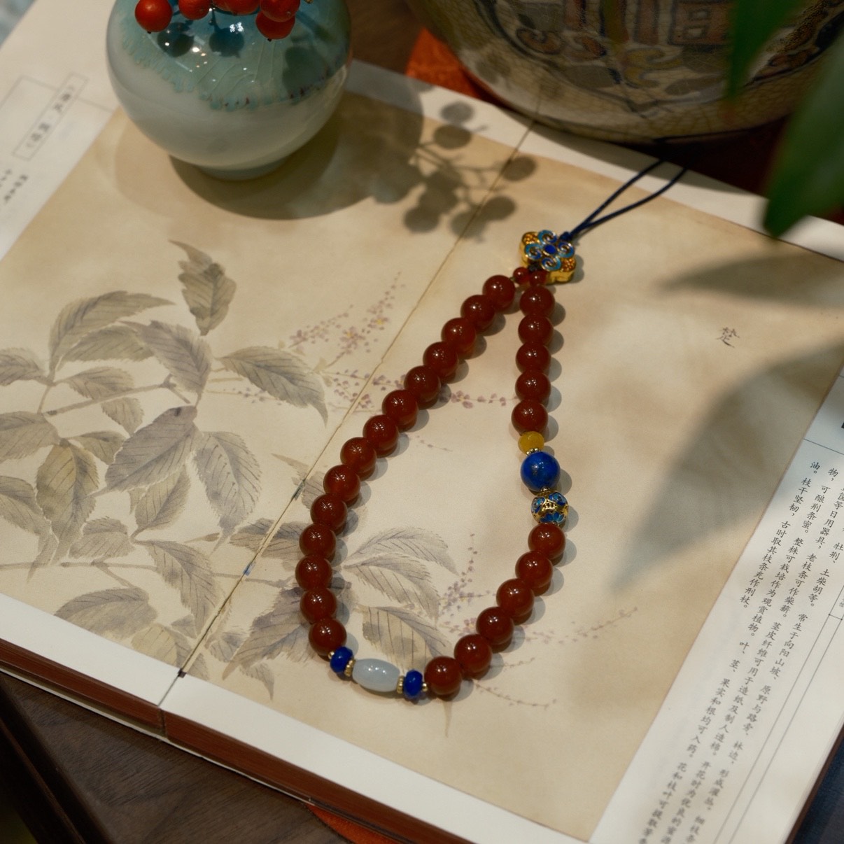 新年款国风红玛瑙手机链纯手工编织饰品日常百搭手机挂链