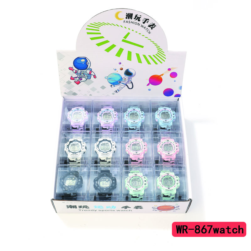 The YITONG basic electronic watch from YITONG offers high cost performance, durability and peace of mind. It is specially designed for students to wear in class and on a daily basis. The Y-867 basic electronic watch features a round camouflage color, is waterproof for both men and women, and is a trendy sports watch Application Scenario
