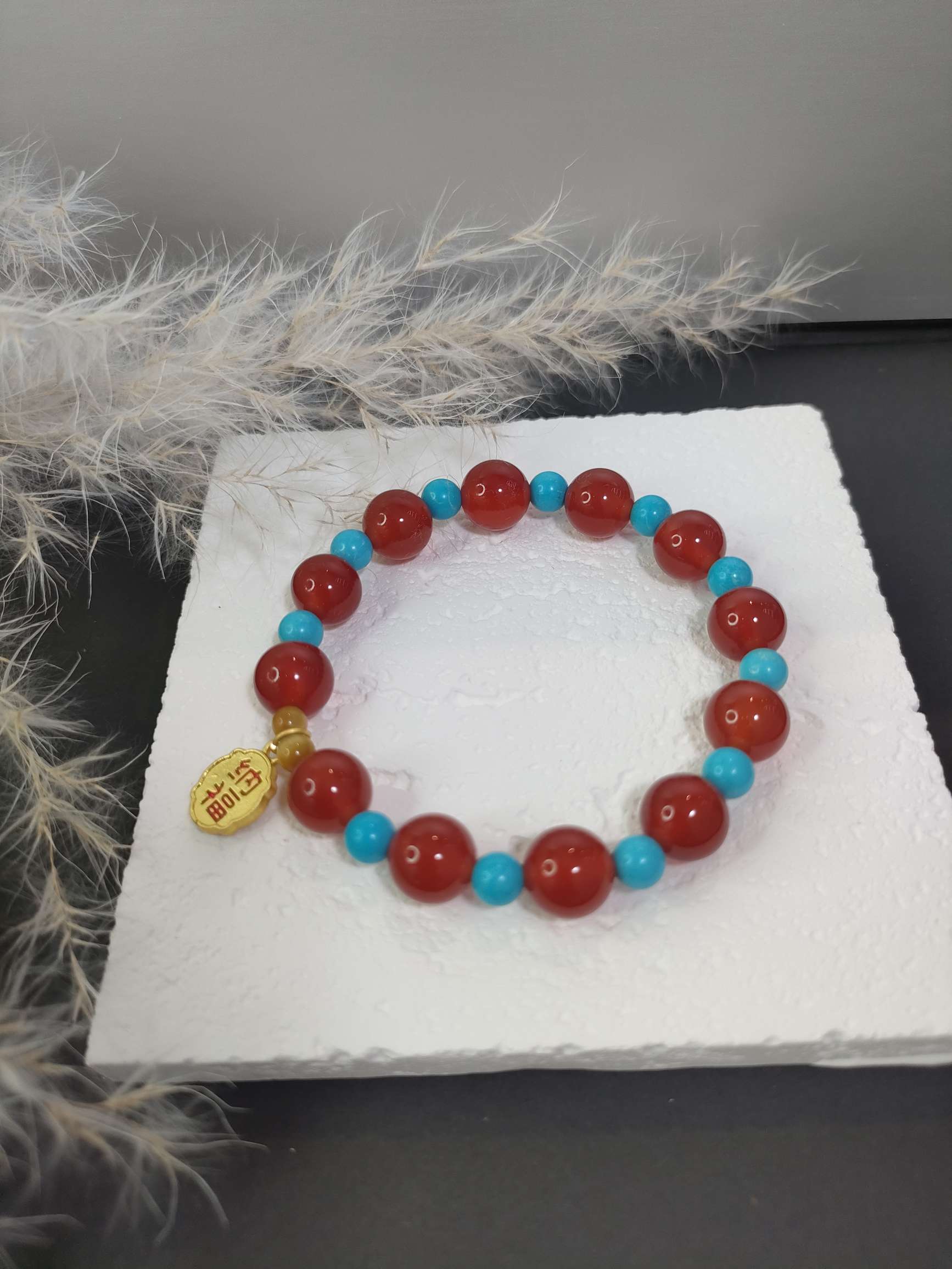 红玛瑙仿绿松石水晶手链沙金手串详情图2