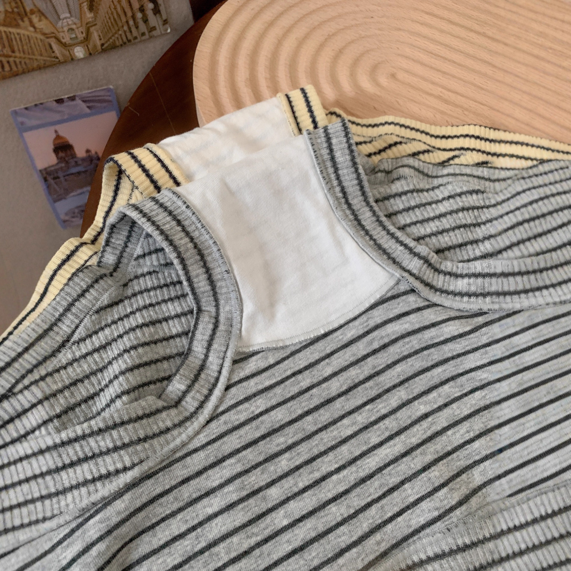 New striped Whisper Women's mid-waist comfortable and breathable underwear, pure cotton women's four-corner flat pants Item Picture