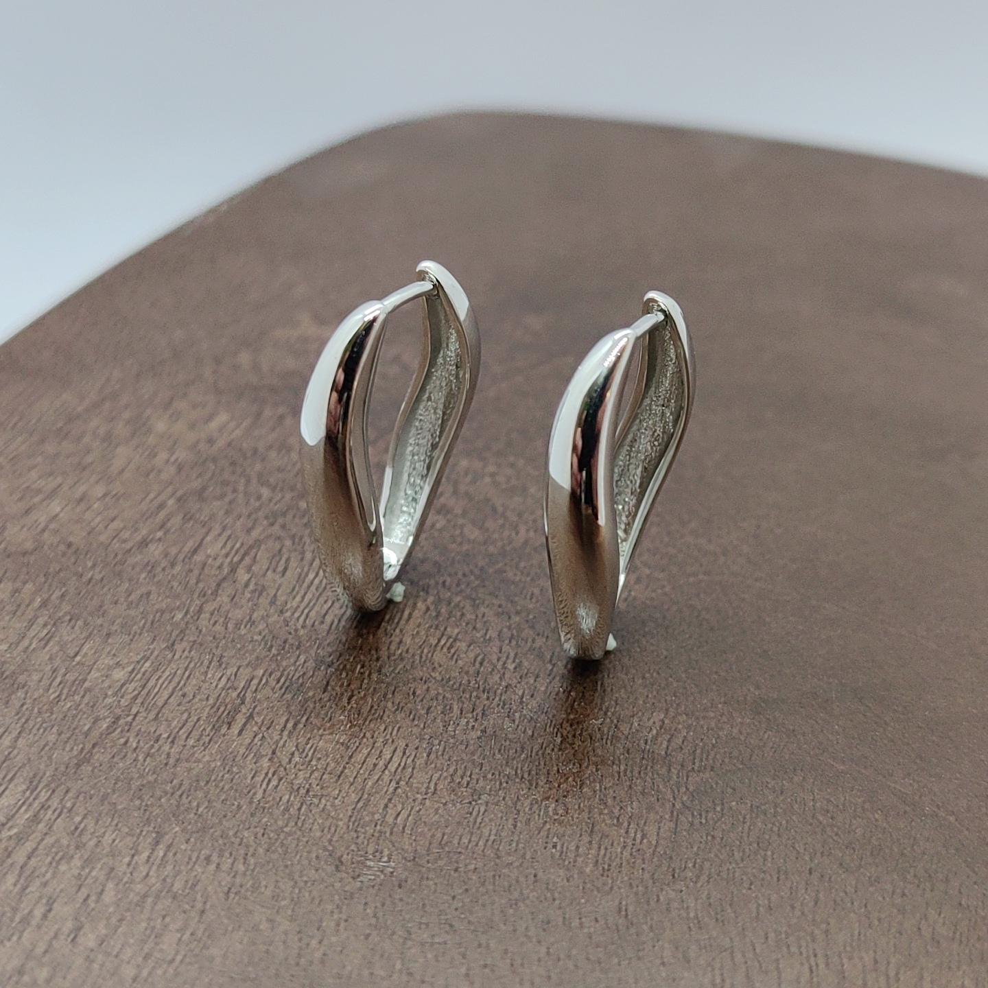 欧美风格耳饰耳环不规则个性耳钉女时尚简约U形素圈耳环银针