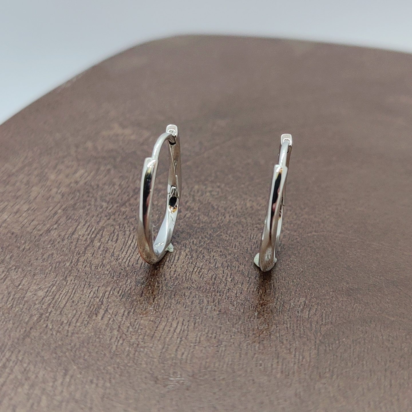 Simple plain ring earrings, silver needle earrings, accessories, earrings, fashionable and versatile women's style