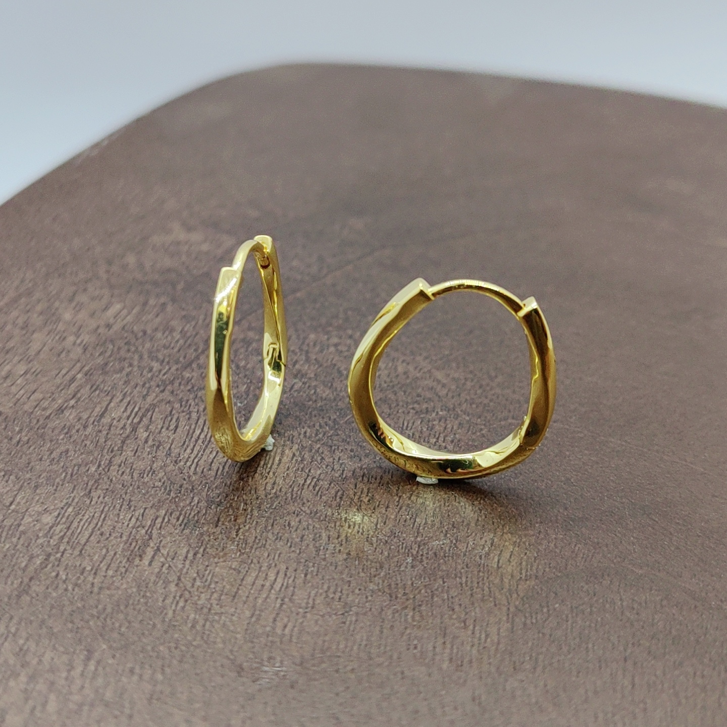 Simple plain ring earrings with silver needles