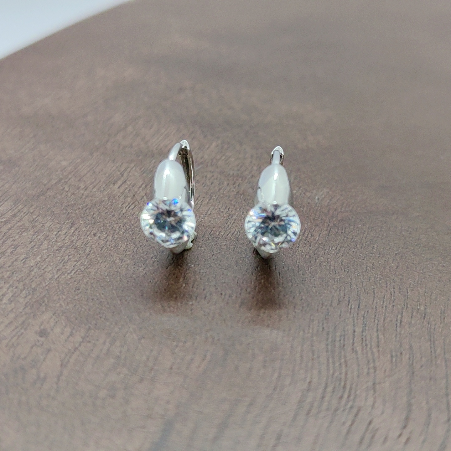 Zircon ear ring silver needle jewelry, fashionable and individual earrings for women