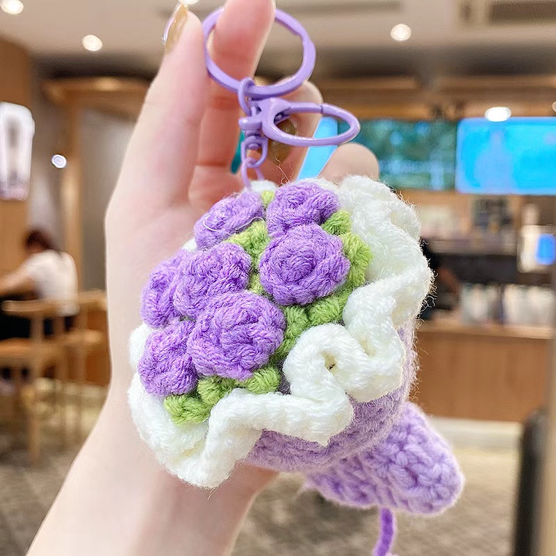 Hand-held bouquets in red, colorful, purple, blue and yellow, simulating wedding and Spring Festival celebrations, woolen flower bouquets, knitted decorations, cute wrapping gifts Application Scenario