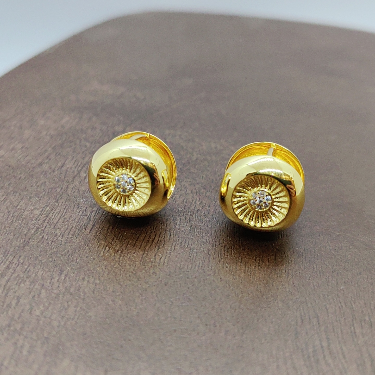 金色锆石微镶耳环耳饰时尚简约百搭女款配饰品耳环耳饰时尚简约百搭女款配饰品