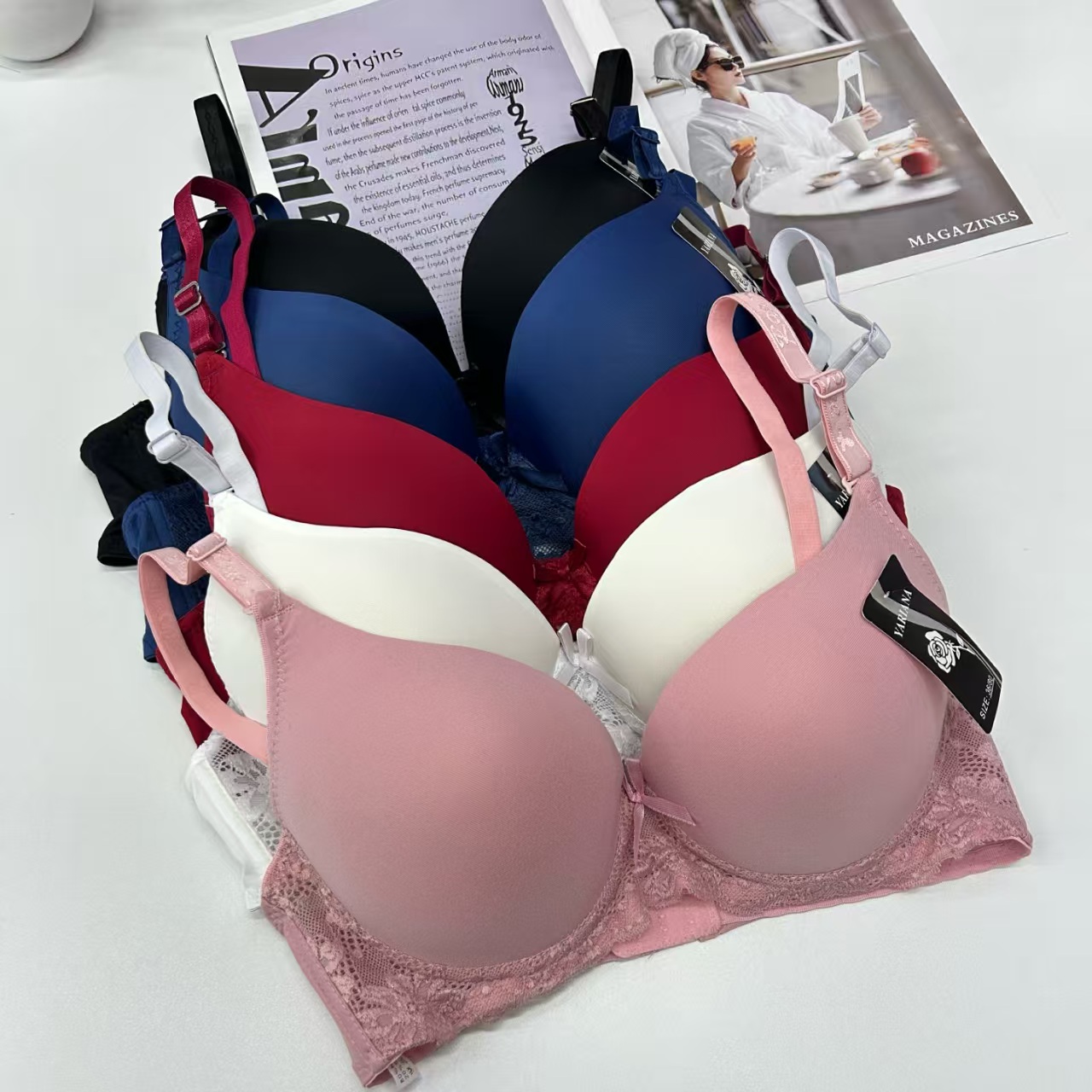 2702# Export to the Middle East and Africa in stock sexy women's bras, lift and gather comfortable and breathable sports bras for women, QNI full figure