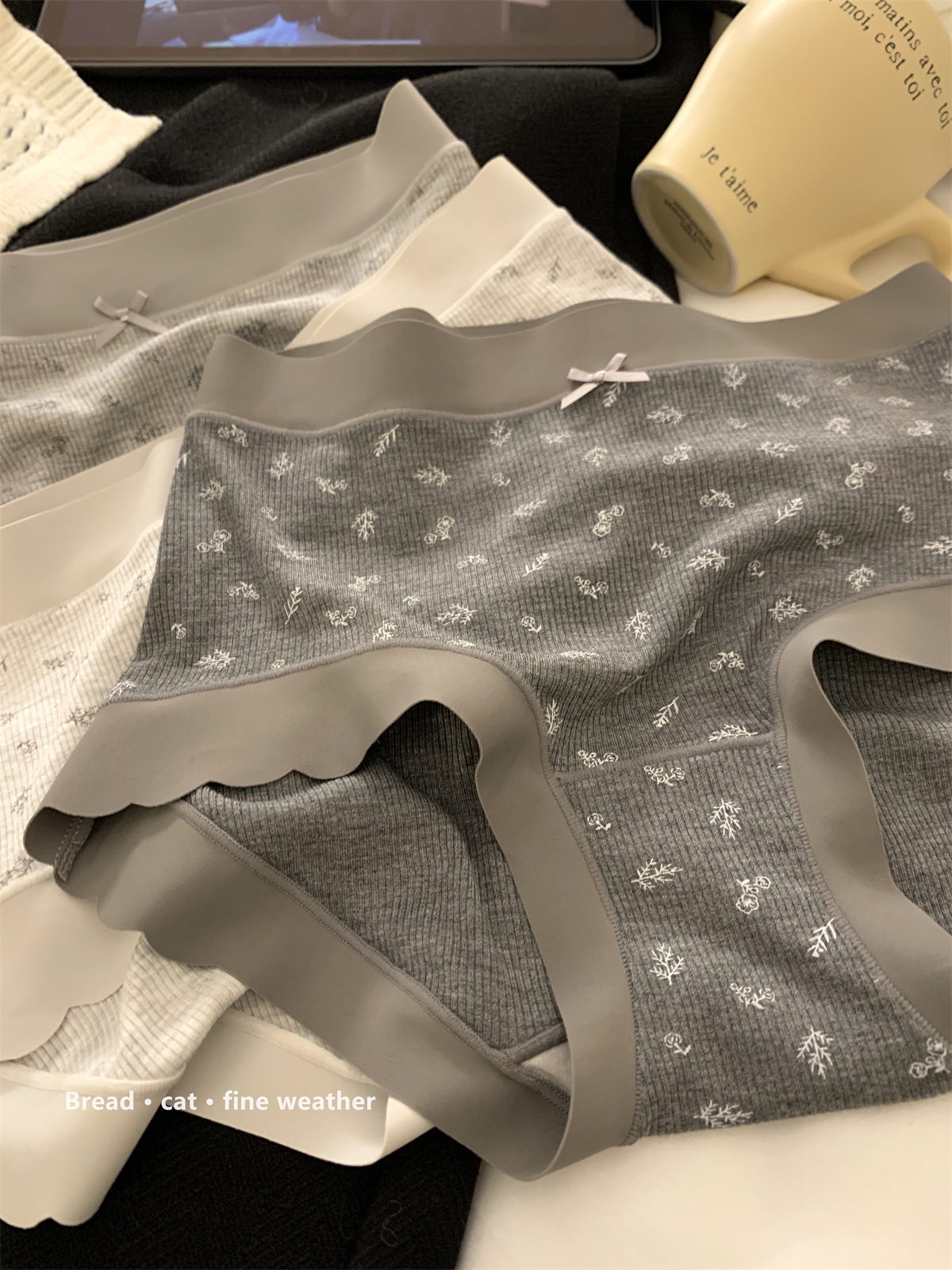 无痕内裤女生纯棉全棉抗菌裆新款女士秋冬薄款透气女款三角裤详情3