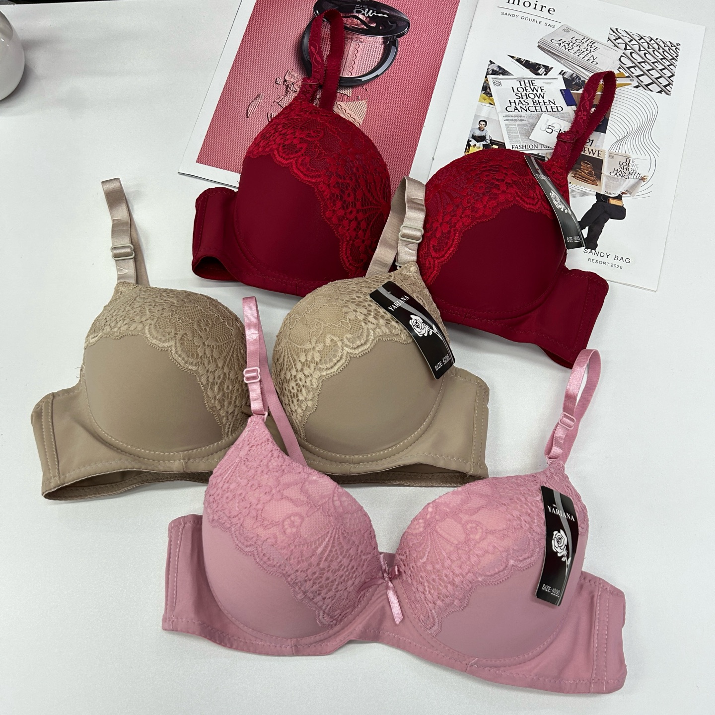 A2# Export to the Middle East and Africa in stock sexy women's bras, lift and gather comfortable and breathable sports bras for women, QNI details Picture