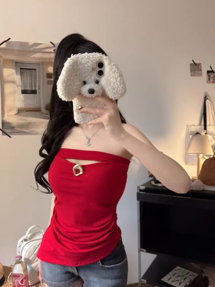 The new summer style with a spicy girl design features a hollowed-out irregular hem and a one-piece body shape that is slimming and form-fitting. It comes with a chest pad and is versatile for women pic 6