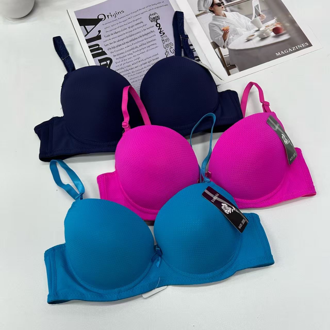 2703# Export to the Middle East and Africa in stock Sexy women's bras, lift and gather comfortable and breathable sports bras for women, QNI details Picture