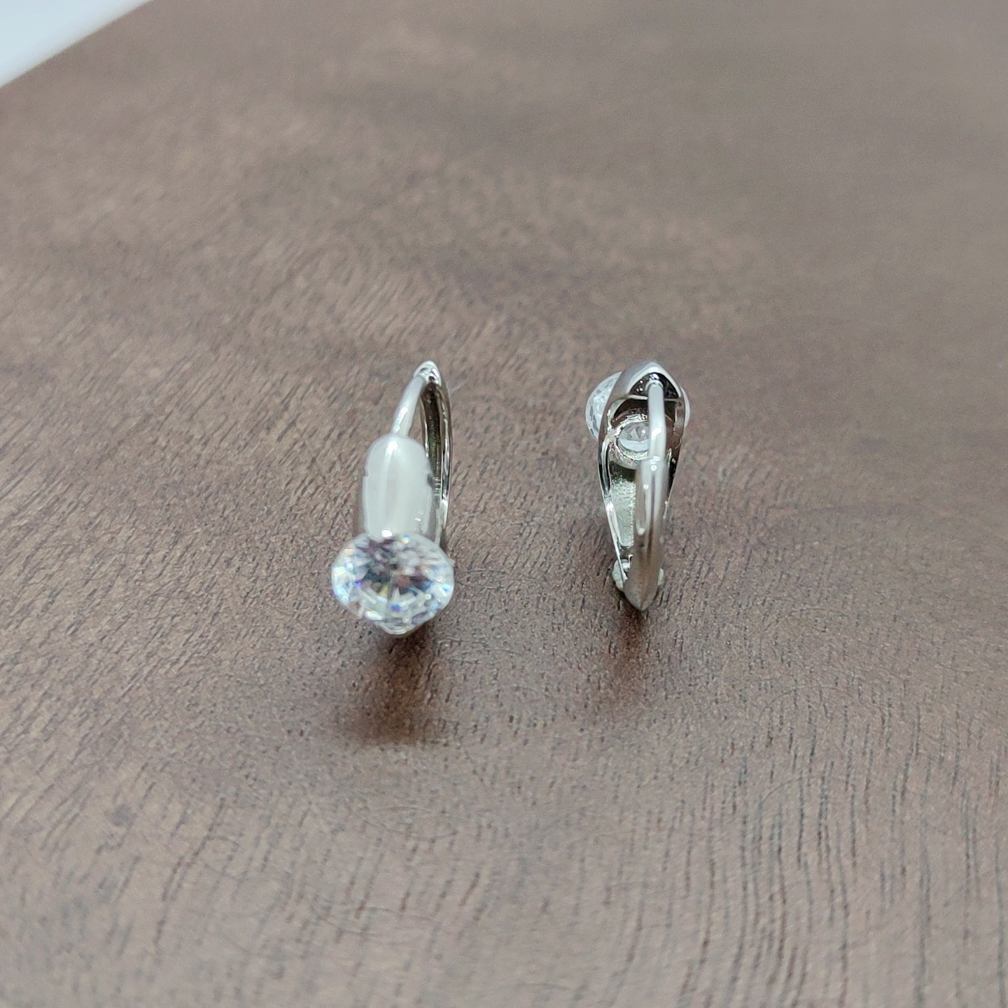 Zircon ear ring silver needle jewelry, fashionable and individual earrings for women Specification image