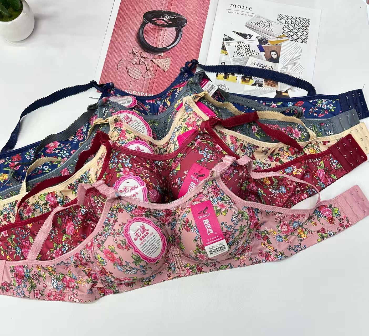 7503# Export to the Middle East and Africa in stock sexy women's bras, lift and gather comfortable and breathable sports bras for women, QNI Specification drawing