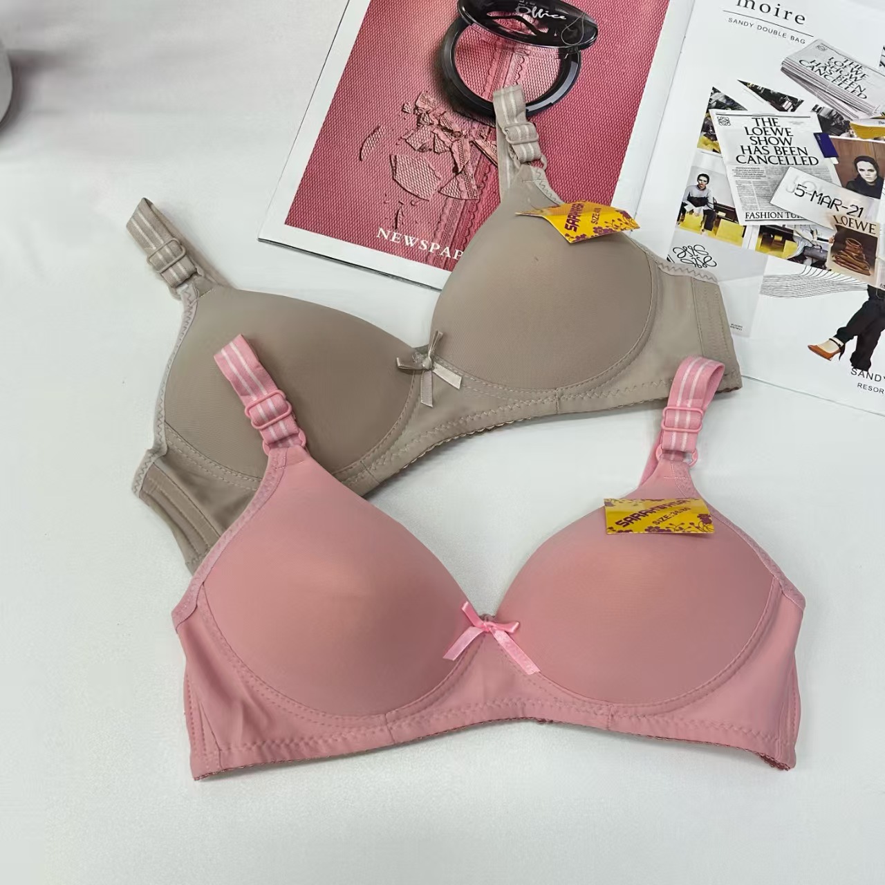 2400# Export to the Middle East and Africa in stock sexy women's bras, lift and gather comfortable and breathable sports bras for women, QNI Specification drawing