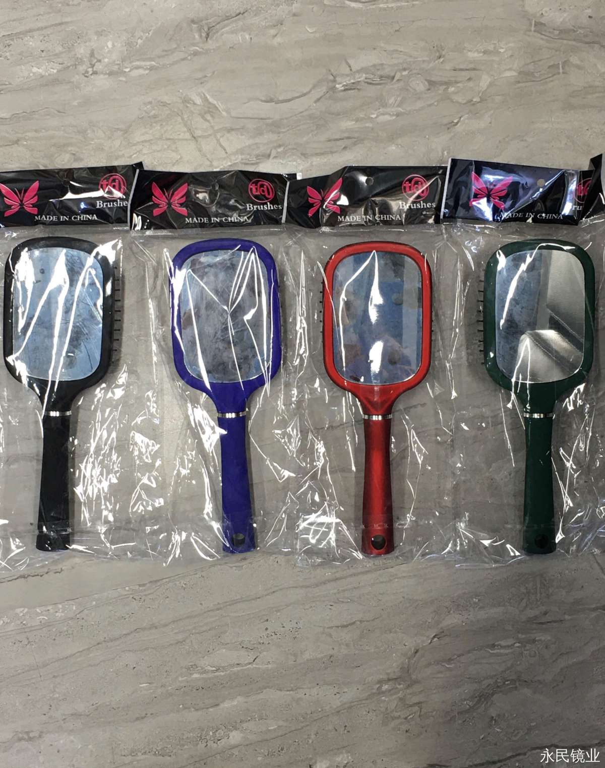 【 Yongmin Mirror Industry 】M86-69 elastic paint mirror and comb integrated design, smooth and anti-static, large export goods, cheap hair comb detail image 2