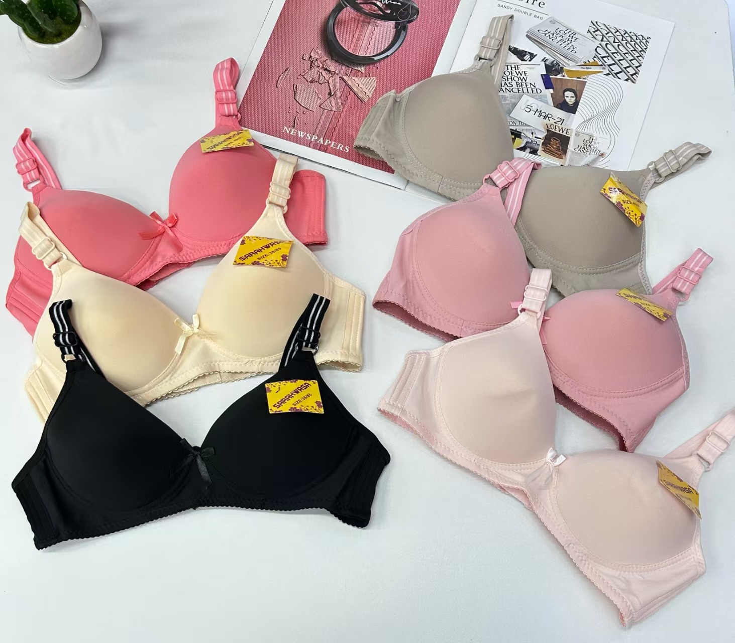 2400# Export to the Middle East and Africa in stock sexy women's bras, lift and gather comfortable and breathable sports bras for women, QNI full figure