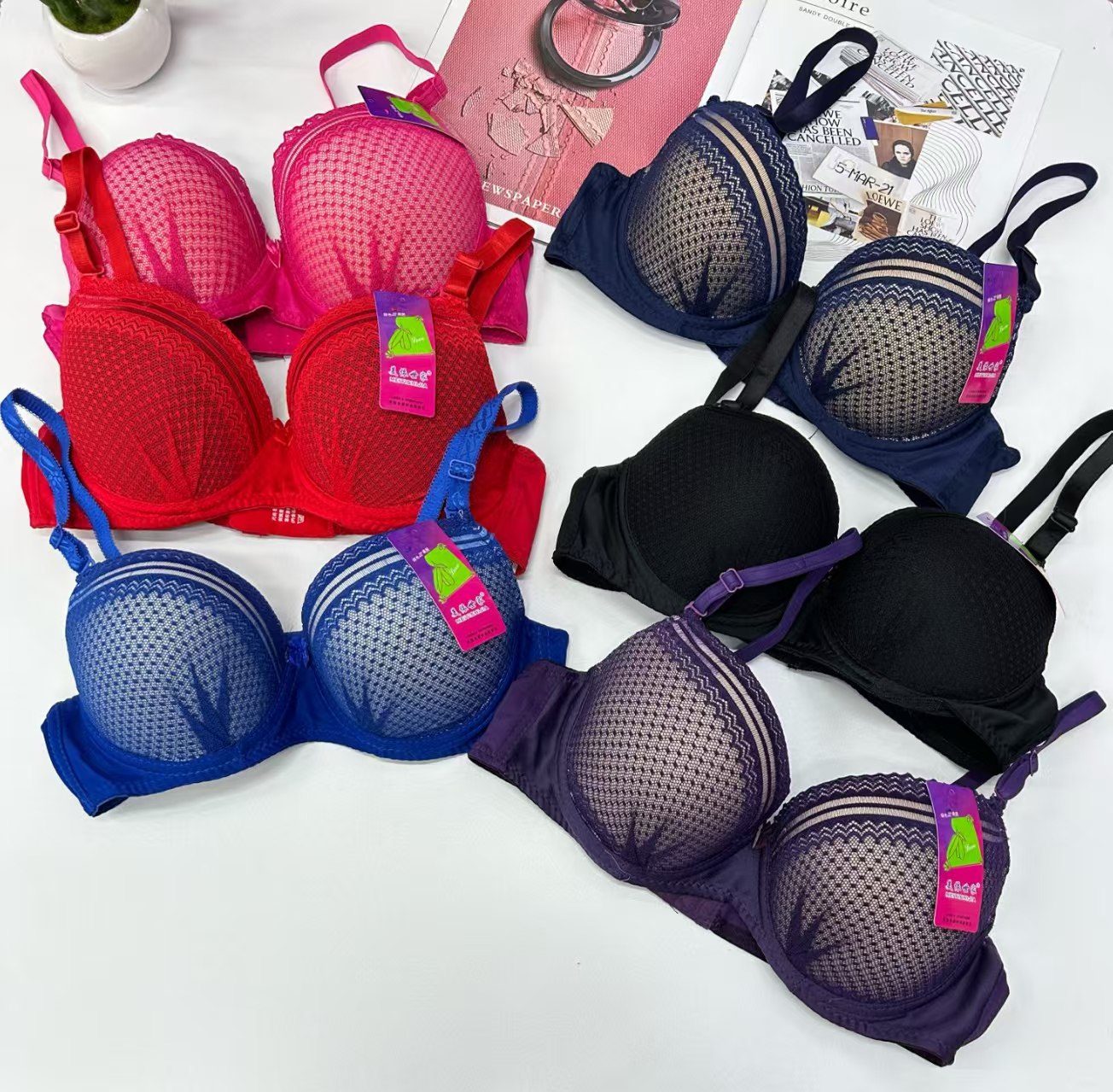 347# Export to the Middle East and Africa in stock sexy women's bras, lift and gather comfortable and breathable sports bras for women, QNI full figure