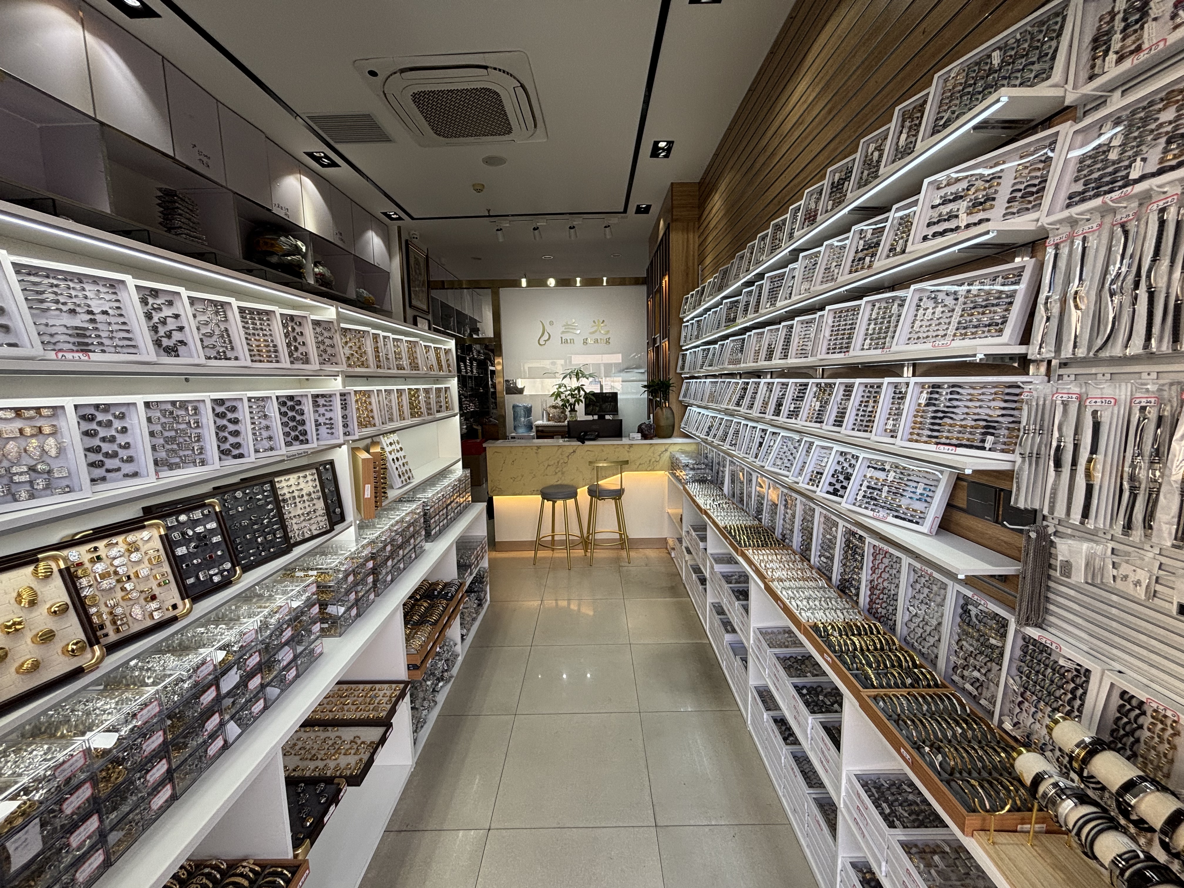 LAN Guang stainless steel jewelry describe pic - 1