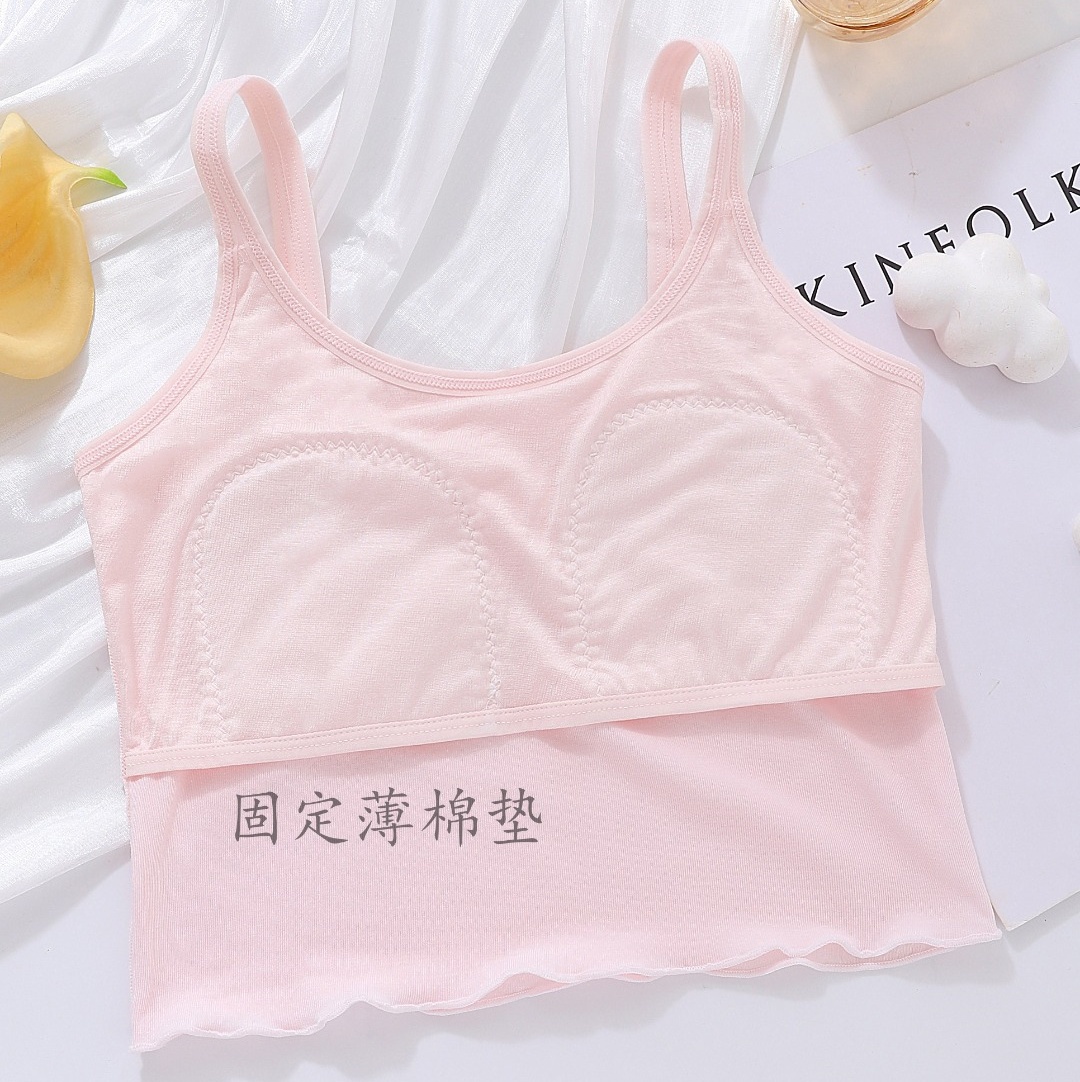 The first stage of the development period of girls' underwear: summer thin cotton inner cushion anti-protrusion children's vest, primary school students' bra vest Application Scenario