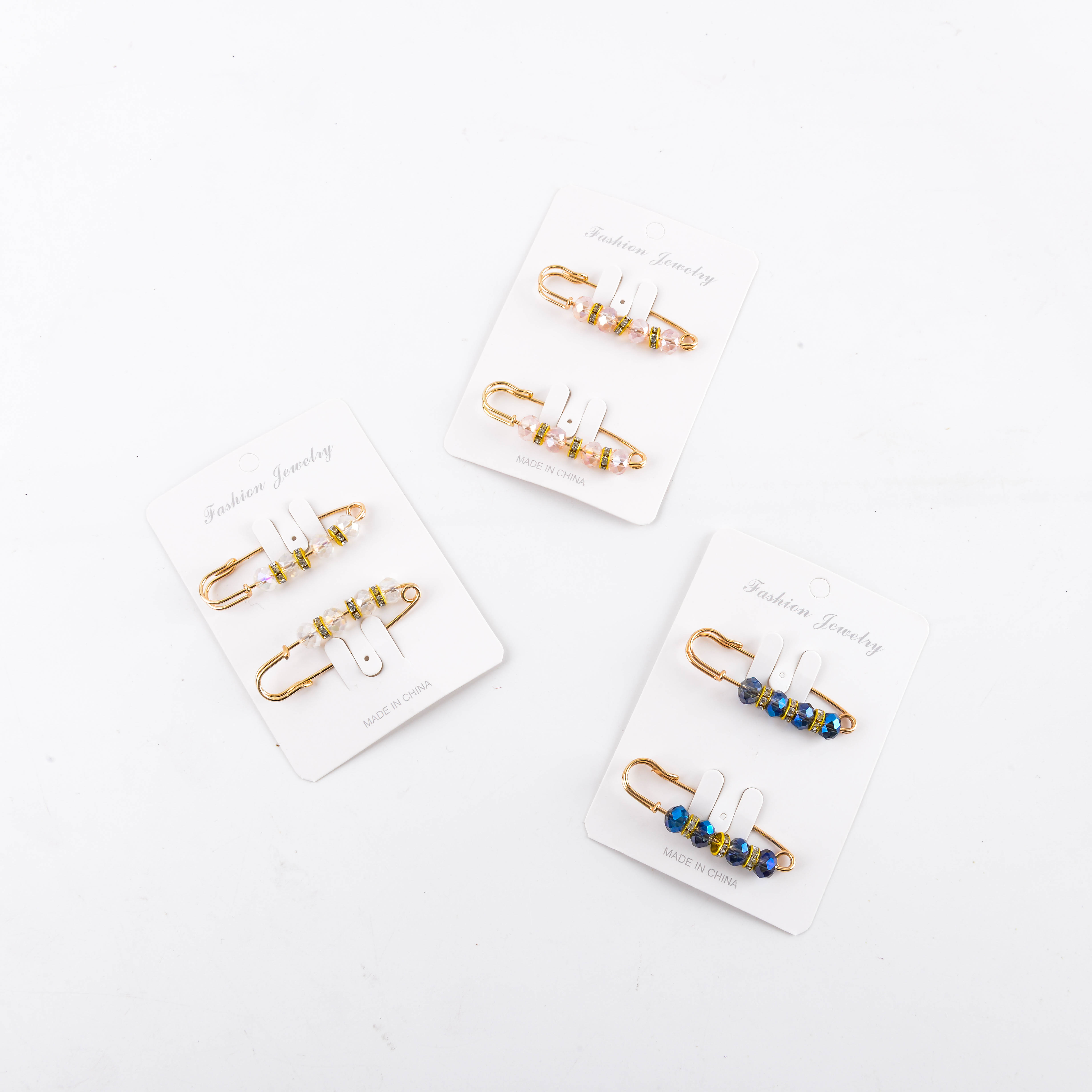 发夹/抓夹/醋酸抓夹/喜庆发夹/塑胶鲨鱼夹白底实物图