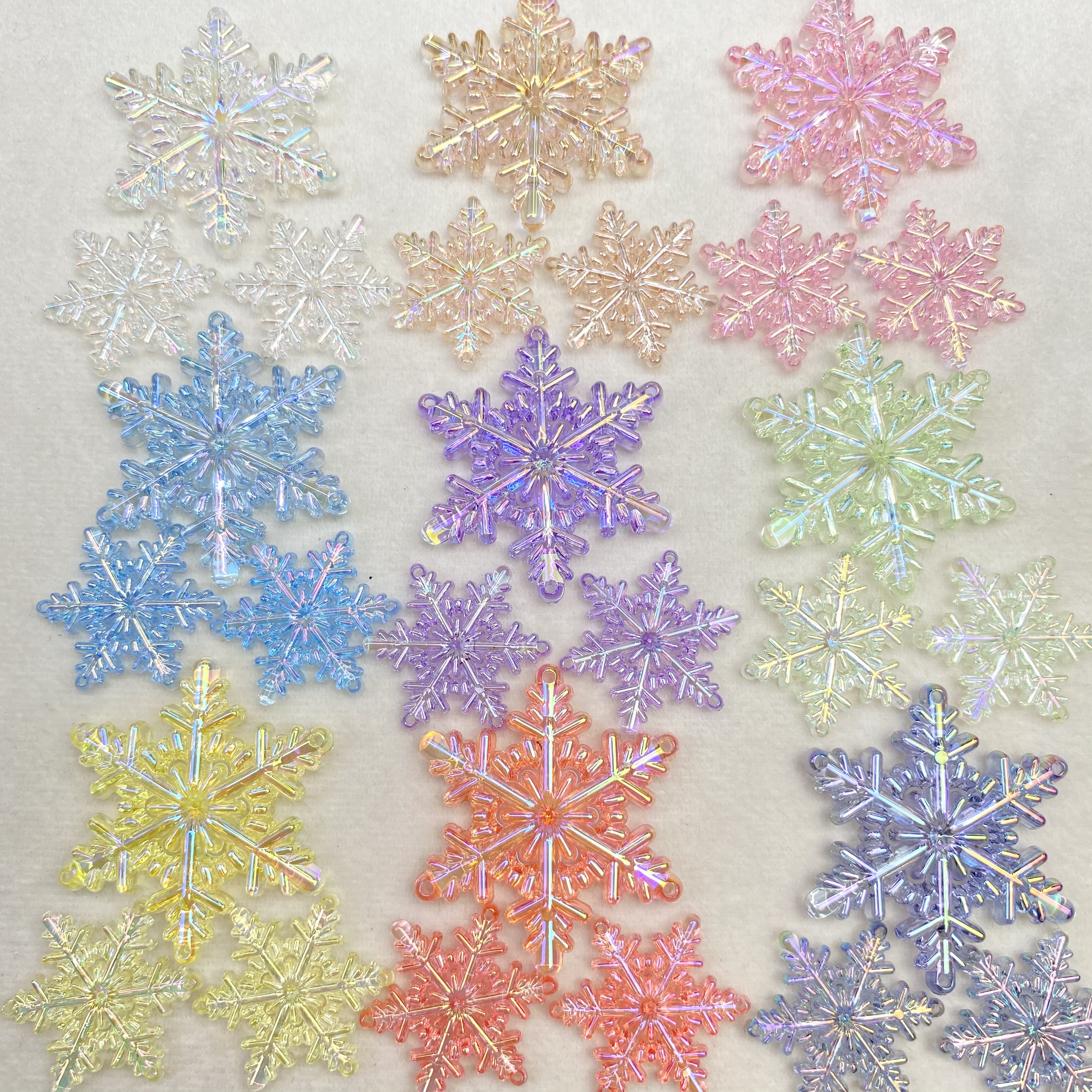 亚克力透明uv炫彩吊孔雪花片diy/车载挂件包挂装饰饰品材料散珠