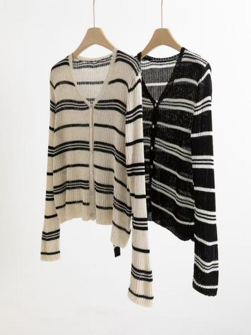 韩版宽松条纹针织开衫女秋冬高领打底毛衣女装百搭时尚柔软