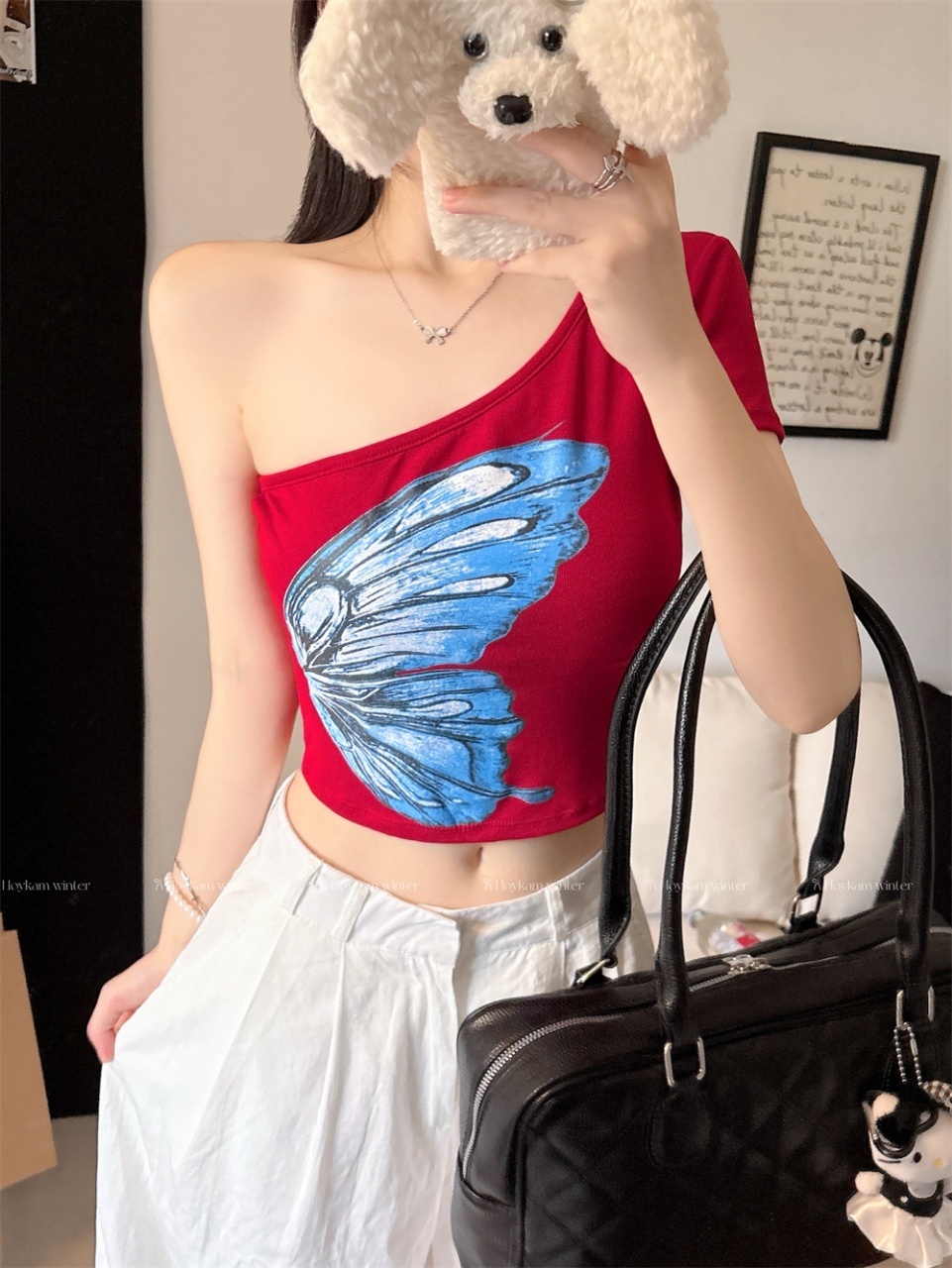 A hot girl style off-the-shoulder butterfly print short-sleeved T-shirt for women. Pair it with a short top with a chest pad for a slimming and form-fitting look in summer pic 7