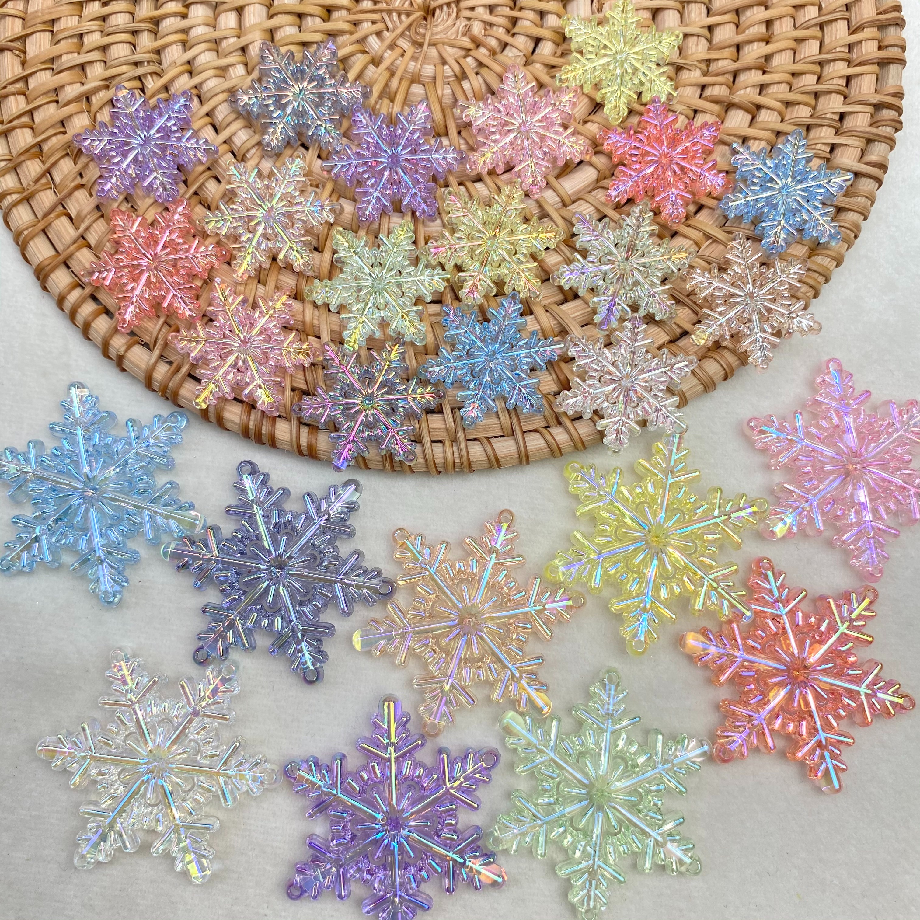 Acrylic transparent uv colorful hanging hole snowflake sheet diy/ car hanging accessory bag hanging decorative accessory material loose beads Item Picture