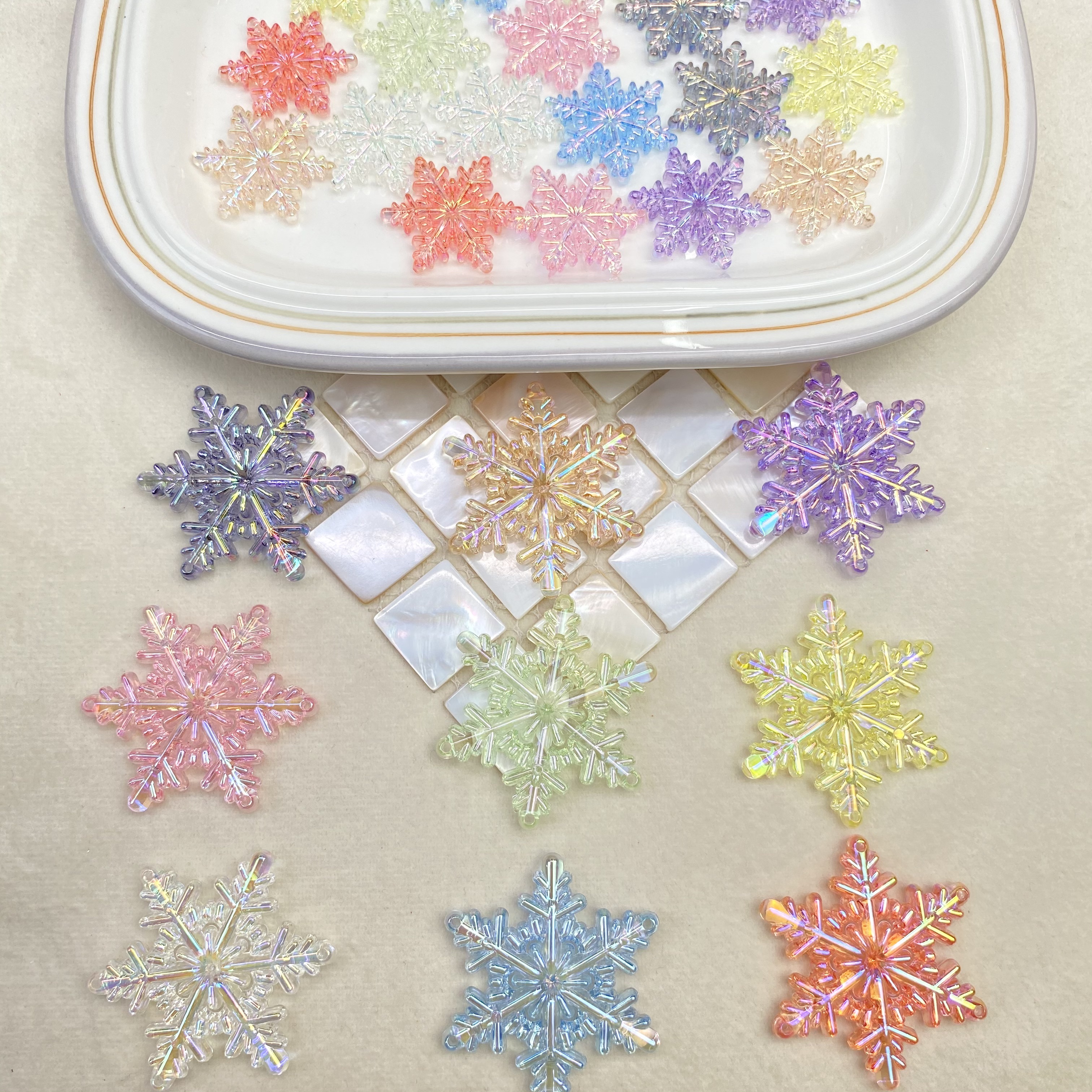 Acrylic transparent uv colorful hanging hole snowflake sheet diy/ car hanging accessory bag hanging decorative accessory material loose beads Specification image