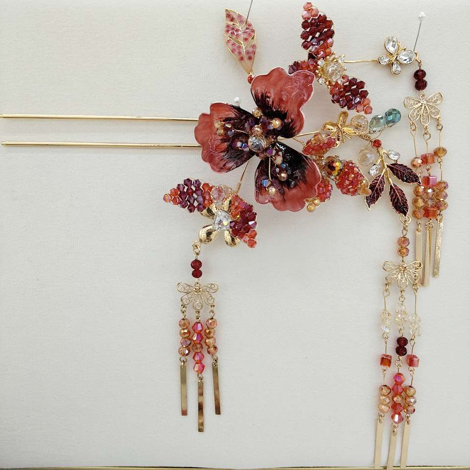 Ancient-style red crystal hair accessory set, complete hairpins, hairpins and earrings, super stunning Chinese-style accessory set, seven-piece set, Hanfu photo shoot and Xiuhe dress are all available Specification image