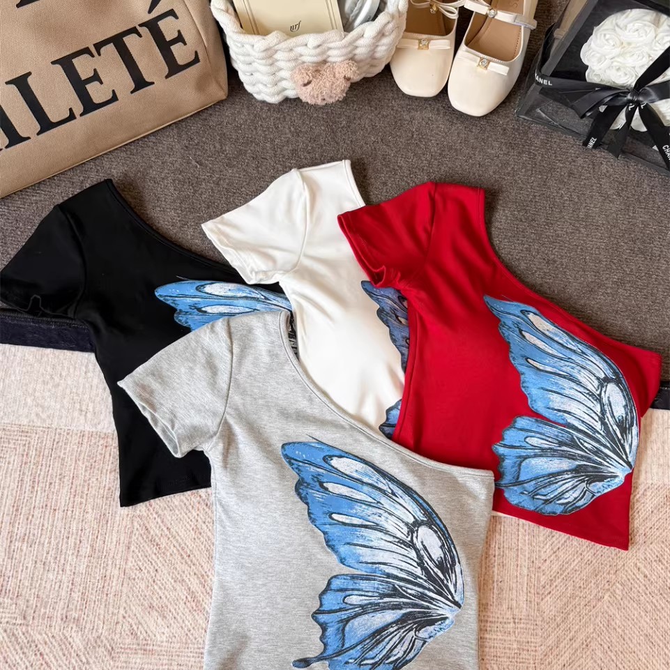 A hot girl style off-the-shoulder butterfly print short-sleeved T-shirt for women. Pair it with a short top with a chest pad for a slimming and form-fitting look in summer Specification image