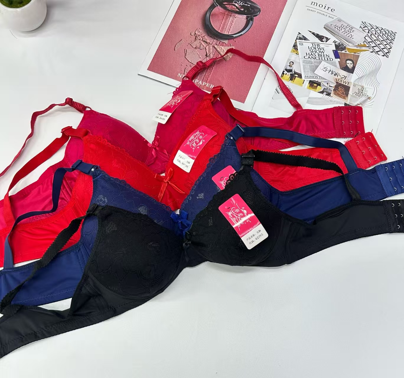 388# Export to the Middle East and Africa: Women's large-sized bras, underwear, lace, butterfly cup face, decorative bras, sexy and interesting, comfortable bras, gathering and lifting sports bras, QNI details Picture