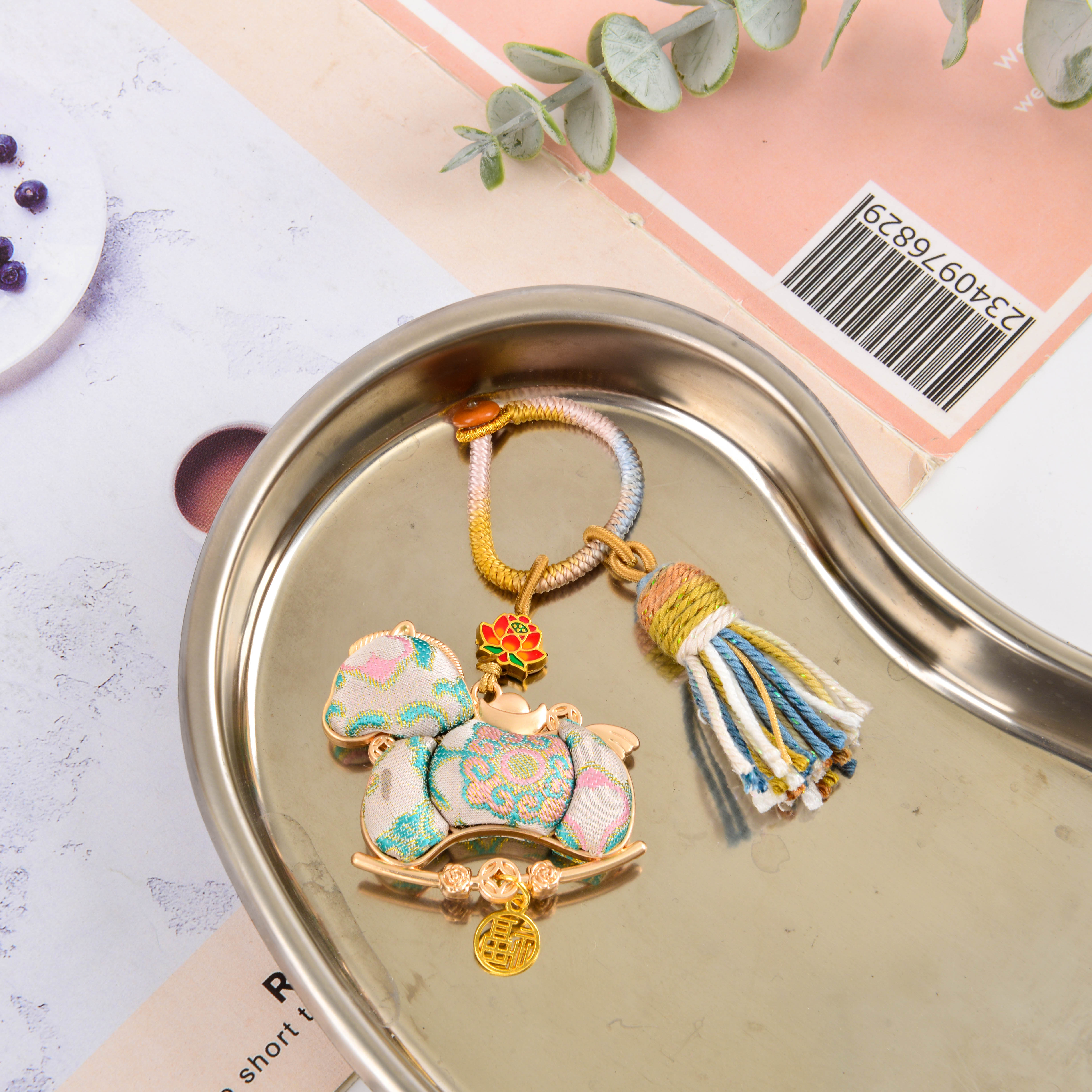 The keychain of Song Jincai, a new Chinese-style intangible cultural heritage of the Year of the Horse, must be hung on a car. The minimum order quantity is one. Item Picture