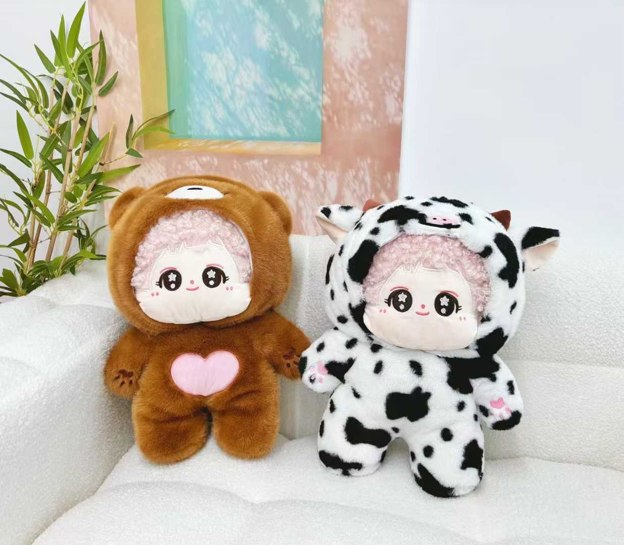 Cute plush toys for kids, each with its own unique little design, featuring cow patterns, unicorn horns, rainbow decorations... Application Scenario