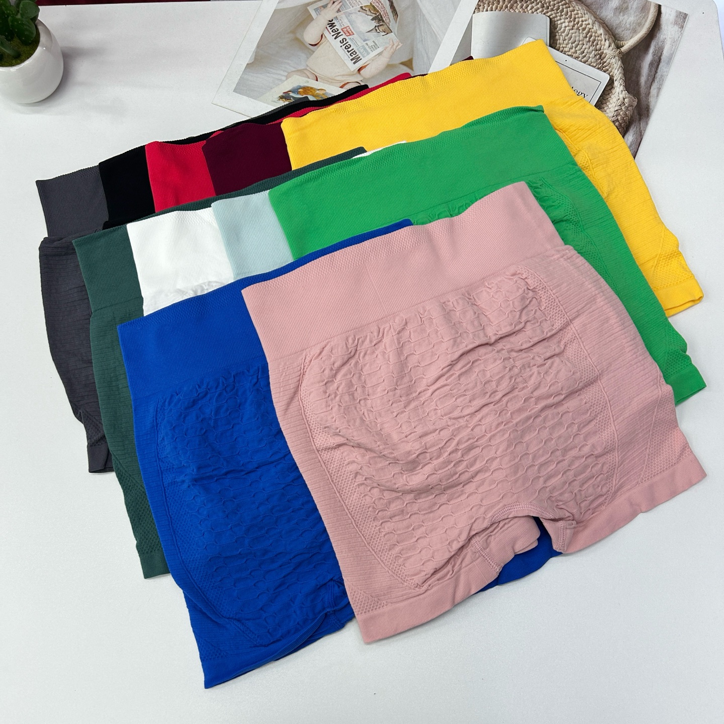 036#外贸出口中东非洲打底裤现货女士纯色提臀健身运动休闲打底裤欧美风女士短裤内衣QNI