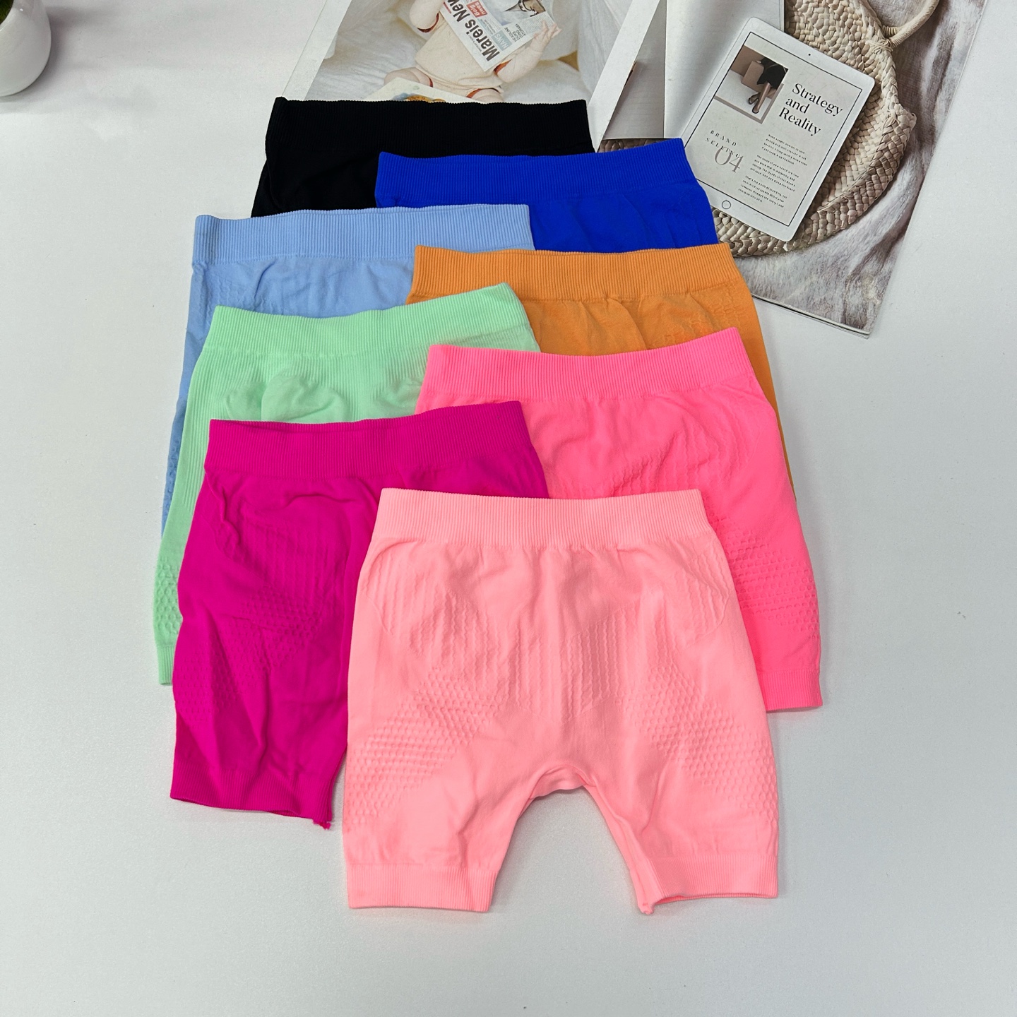 054# Export of Middle East and Africa children's lifting leggings, honeycomb children's leggings, children's shorts, underwear QNI full figure