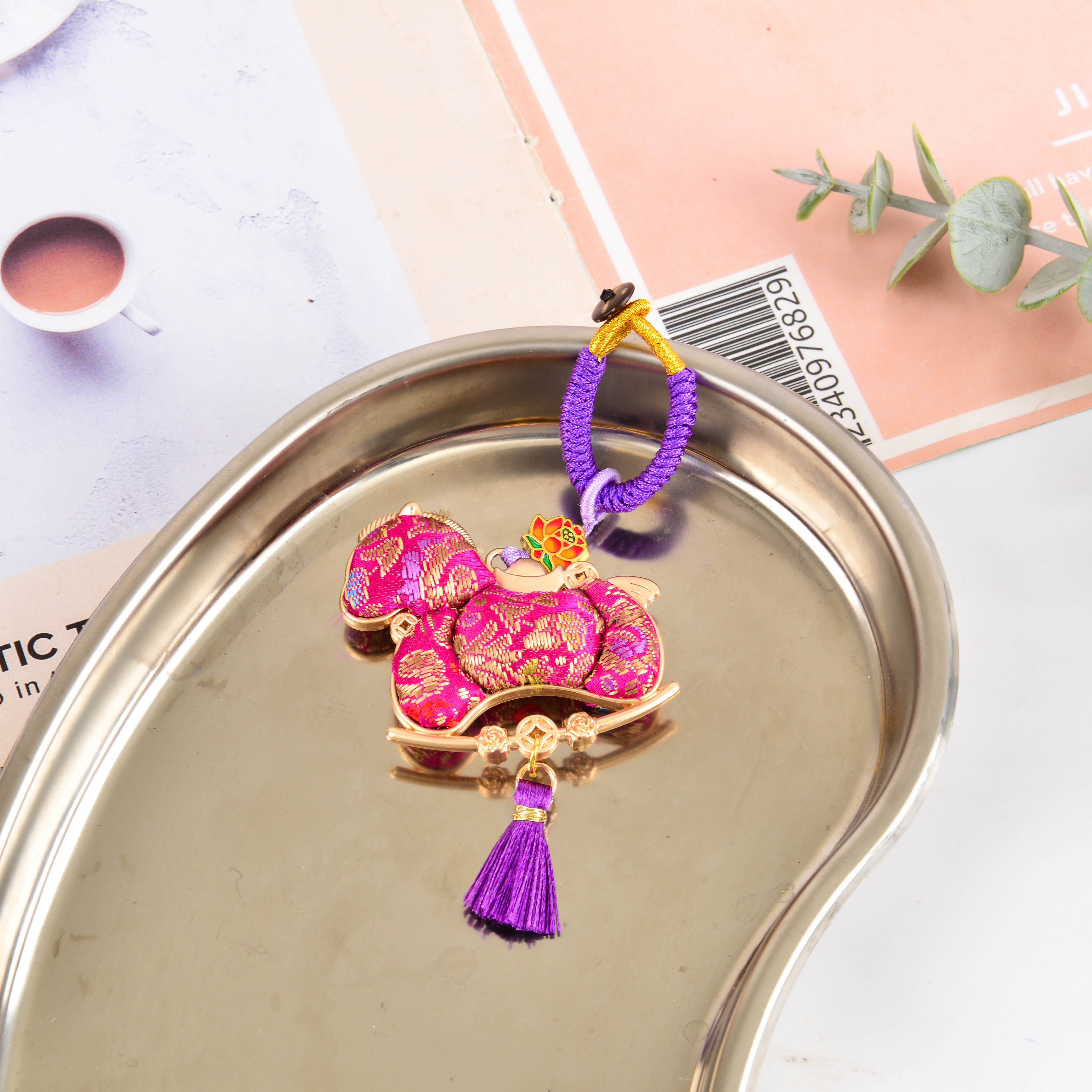 New Chinese-style intangible cultural heritage of the Year of the Horse, Song brocade, small beard, hanging cart, hanging bag, hanging key, hanging gift, minimum order of one. Item Picture