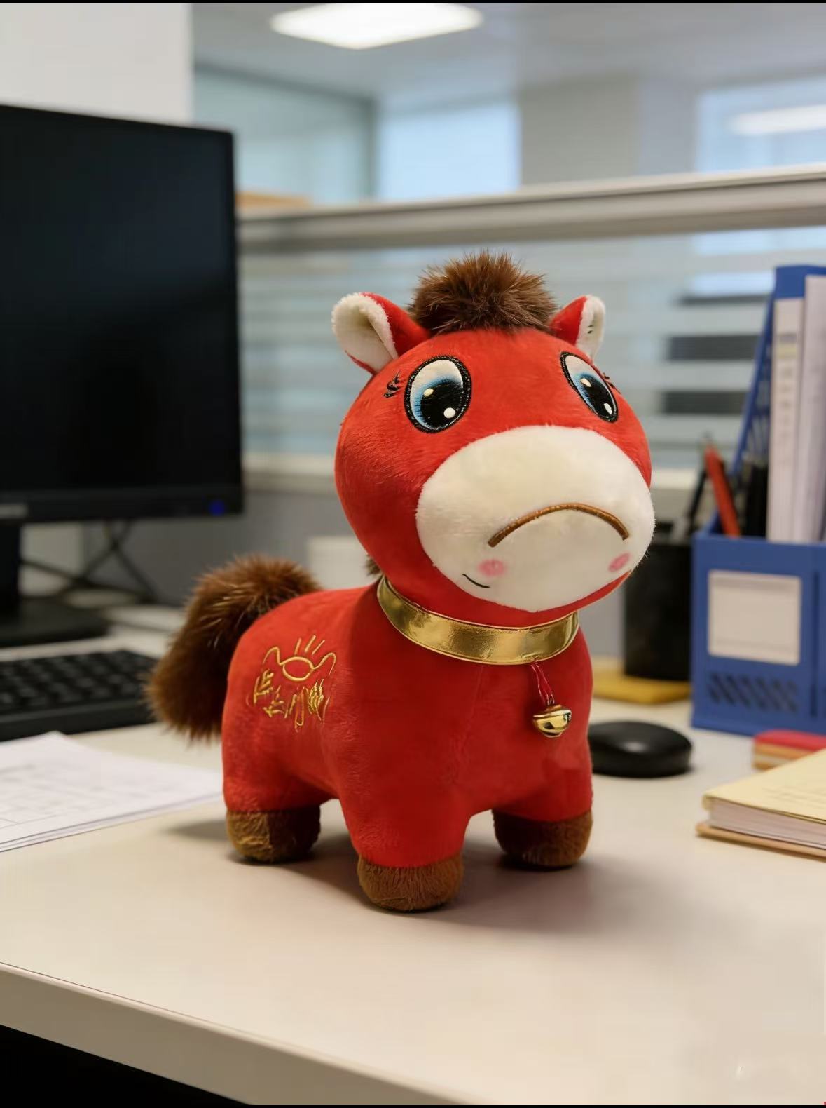 玩具/抱枕/毛绒爱心抱枕/毛绒玩具小挂件/猪小屁产品图